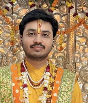 ब्रज चौरासी कोस की दंडवत परिक्रमा में विश्व रिकॉर्ड बनाने वाले श्री दिव्येशकुमार महाराज आज आएंगे उदयपुर 
