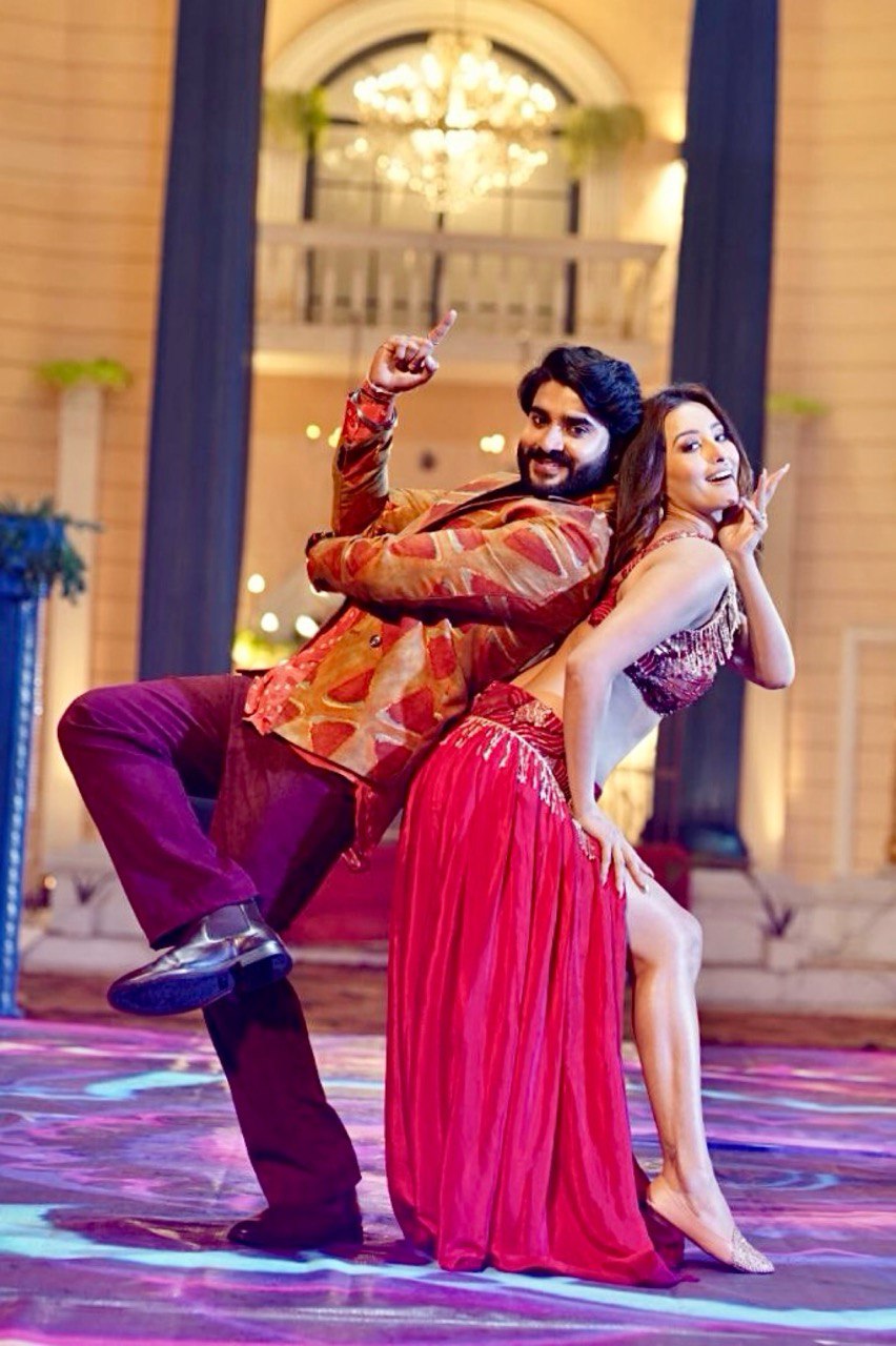Pradeep Pandey ‘Chintu’ Launches Teaser of Bhojpuri Song "Sarkar Hilela." 
