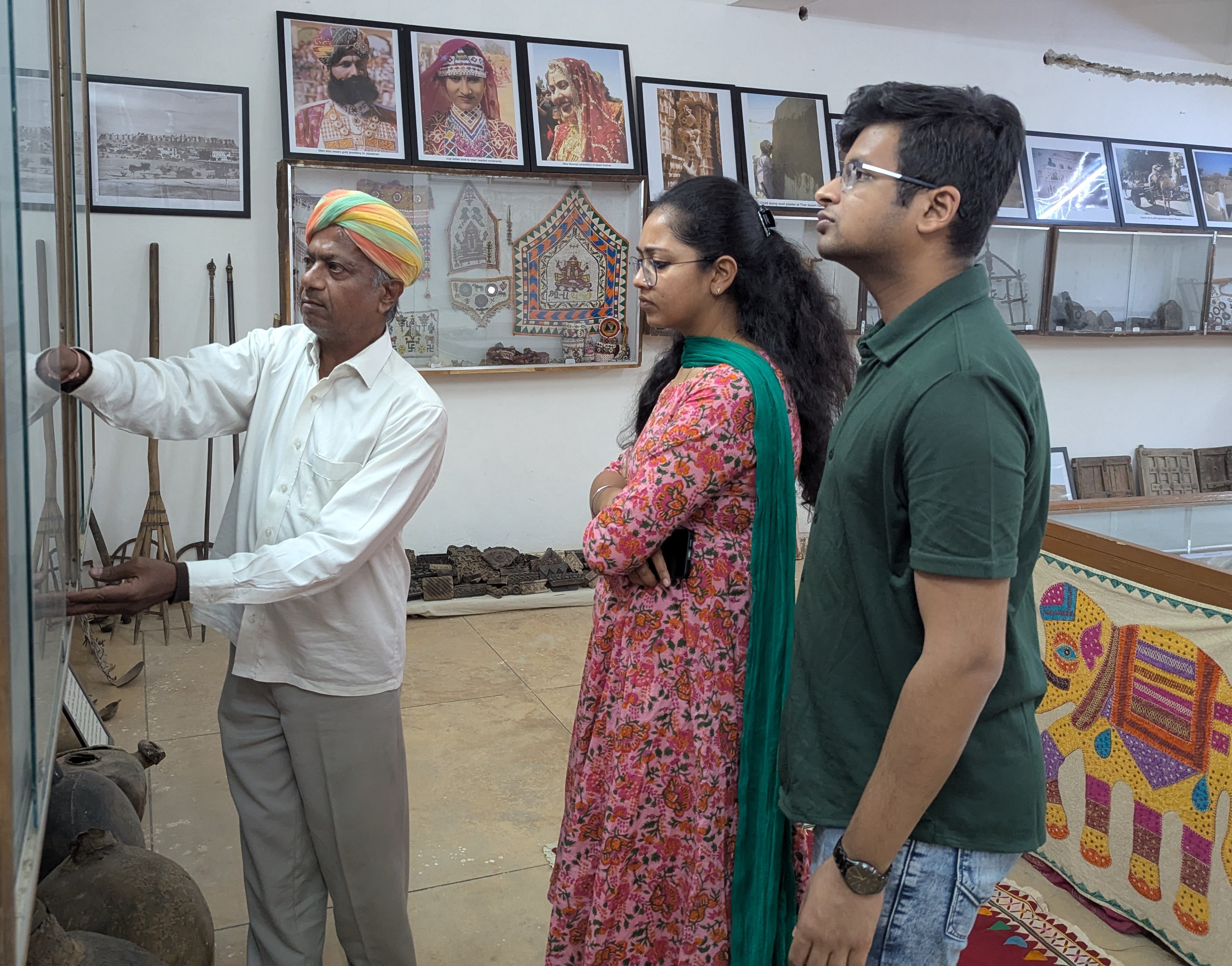 दी थार हेरिटेज म्यूजियम का किया अवलोकन।