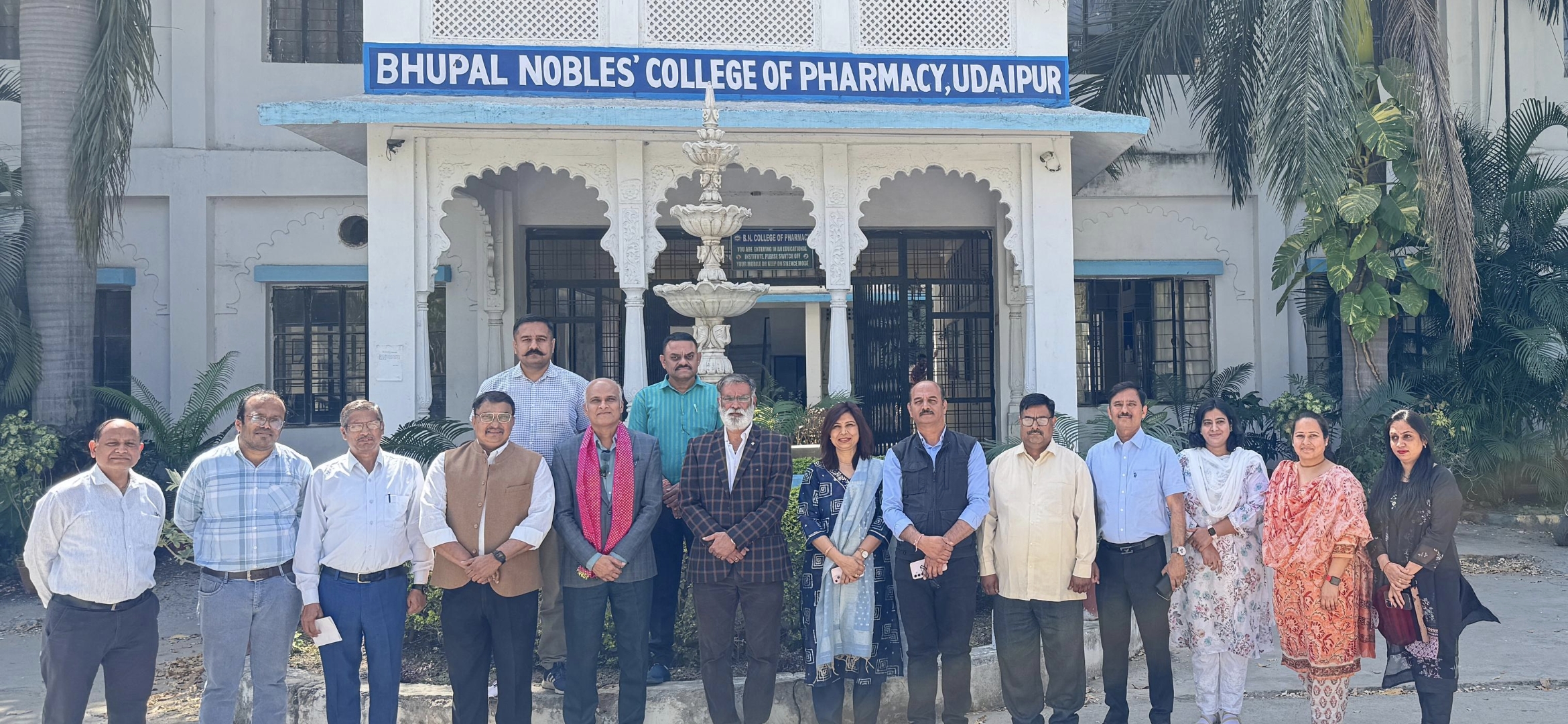 बी एन फार्मेसी में अमेरिका के डॉ संजय कुमार जैन का केरियर और मोटीवेशन संबंधित व्याख्यान 