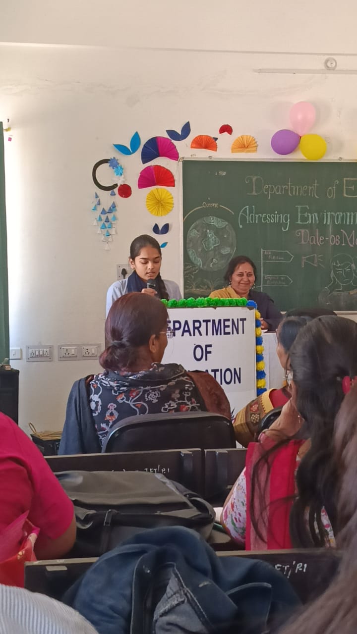 पर्यावरण मुद्दों पर शिक्षा संकाय में सेमिनार आयोजित