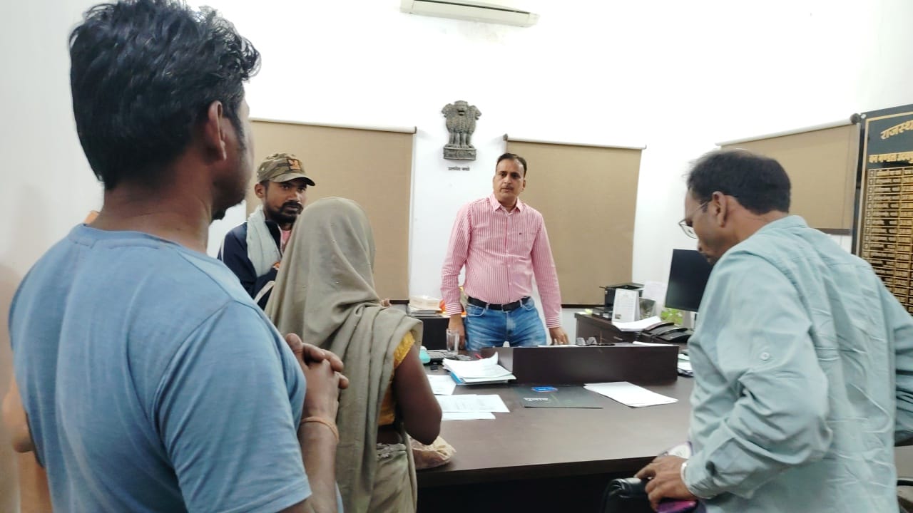 MP Mannalal Rawat Assures Payment to Workers