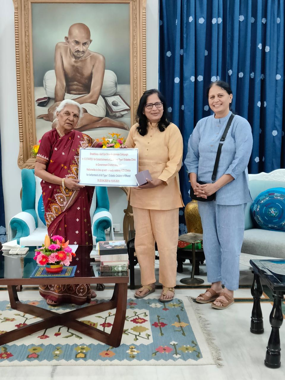 भारत के मधुमेह पीड़ित लाखों बच्चों की बेहतरी के लिए गुजरात की दो डॉक्टर बहनों का 12 राज्यों में स्वयं कार संचालित जागरूकता अभियान