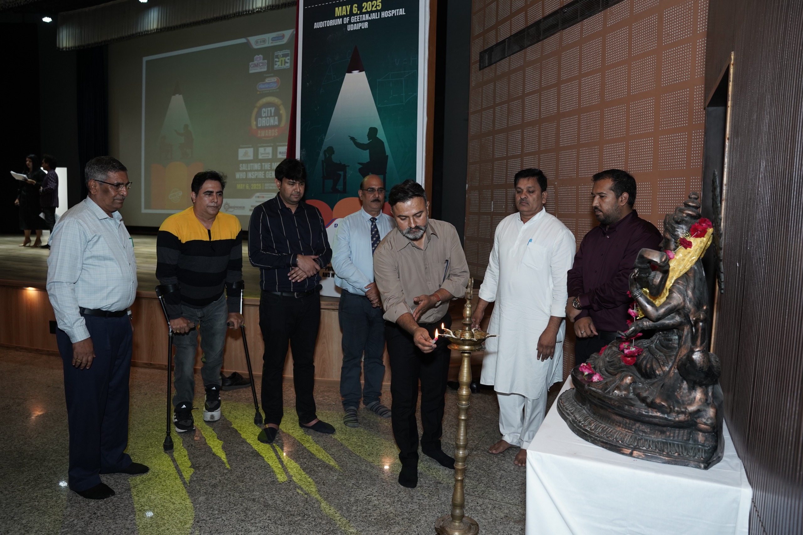Geetanjali Hospital Becomes Platform of Educational Excellence, Honours 60+ Educators