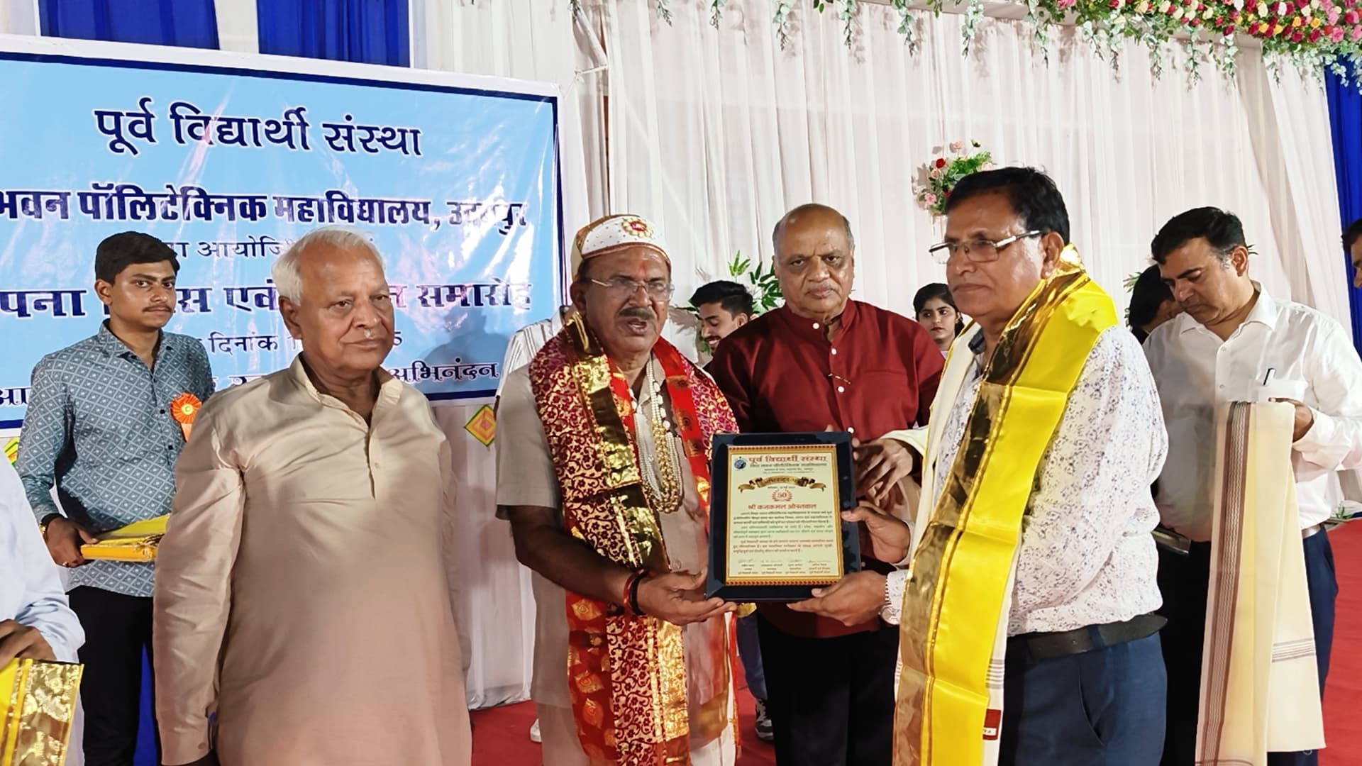“Put Nation Above All; Aim to Create Jobs, Not Just Seek Them,” Urges Shri Vasudev Devnani
