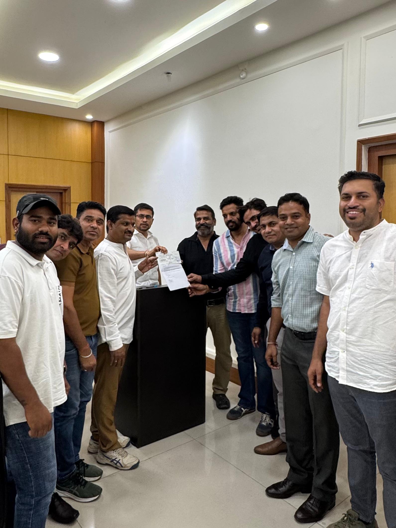 गौरव मॉर्निंग क्रिकेट क्लब, उदयपुर ने सैनिकों के कल्याण हेतु दी ₹1,40,000 की सहायता राशि