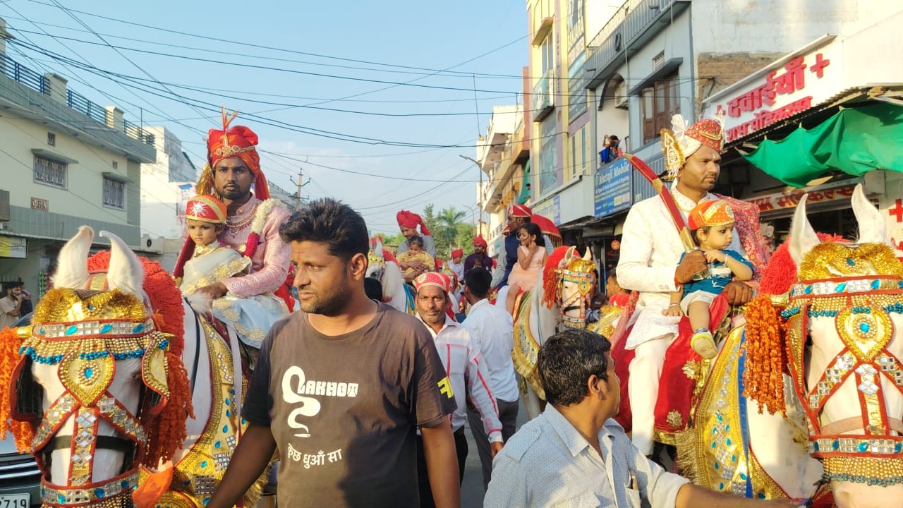 Grand Mass Wedding by Eklingnath Seva Sangathan Leaves All Spellbound