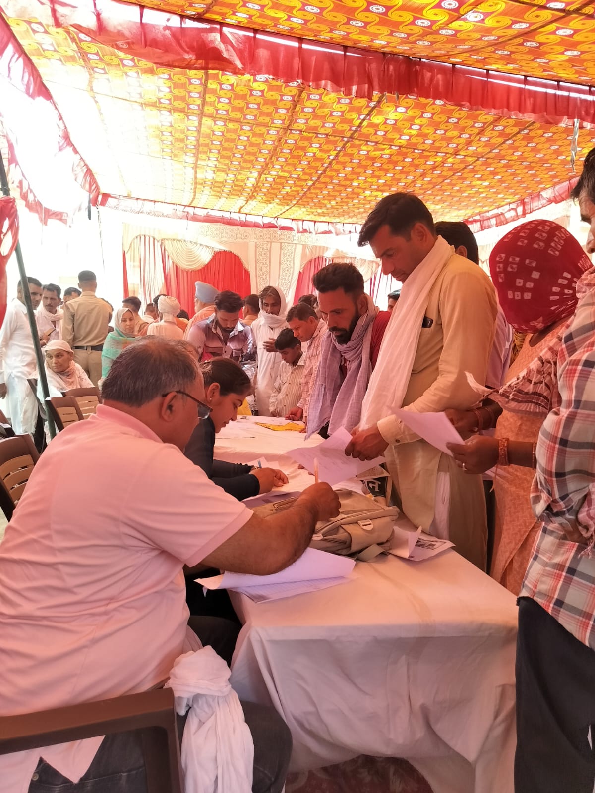 शिविर में जारी किये विशेष योग्यजन के 348 चिकित्सा प्रमाण पत्र