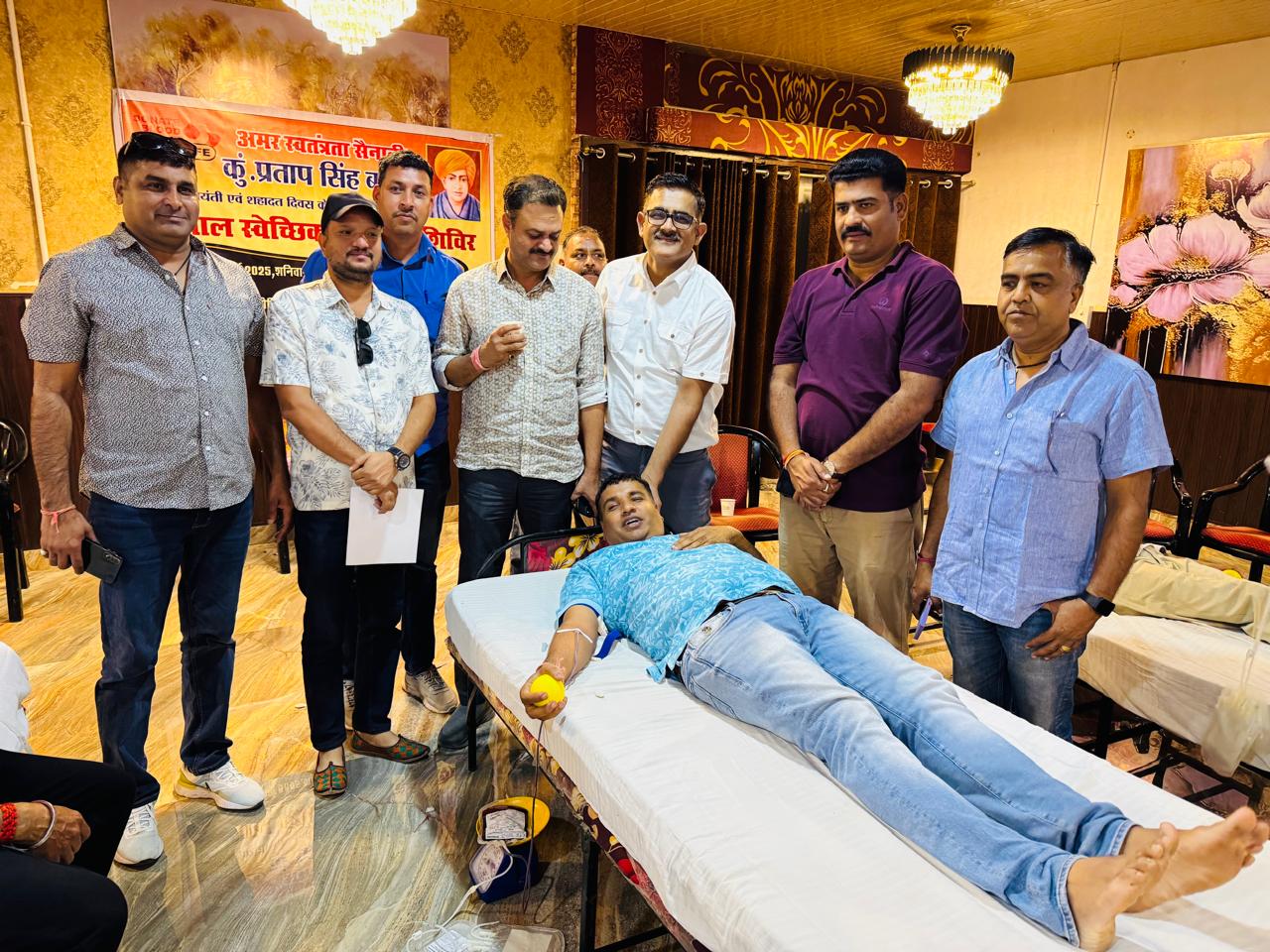 उदयपुर में जन्मे कुंवर प्रताप सिंह बारहठ की जयंती पर विशाल स्वेच्छिक रक्तदान शिविर एवं पुष्पांजलि कार्यक्रम आयोजित