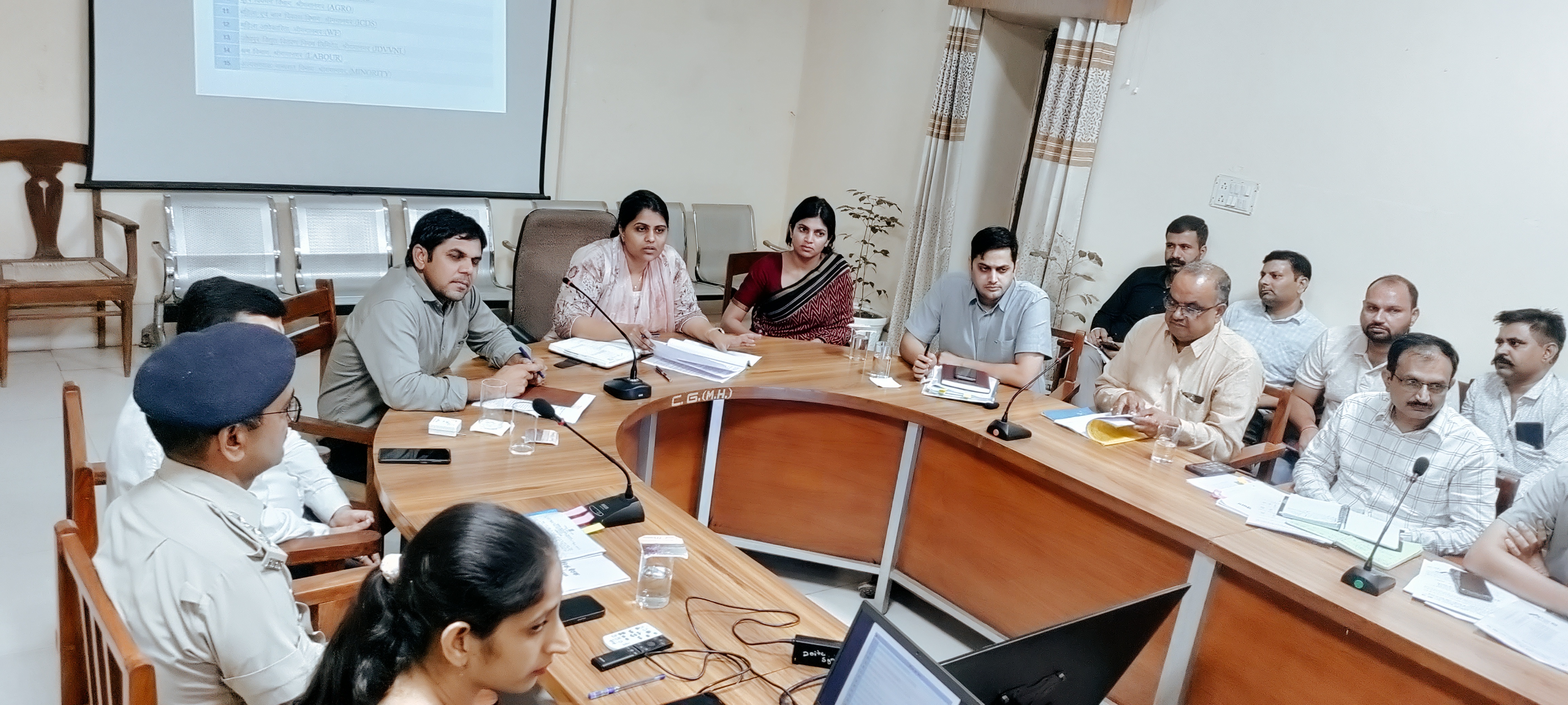 माननीय मुख्यमंत्री महोदय की मंशा के अनुसार हरियालो राजस्थान को बनाएं सफल