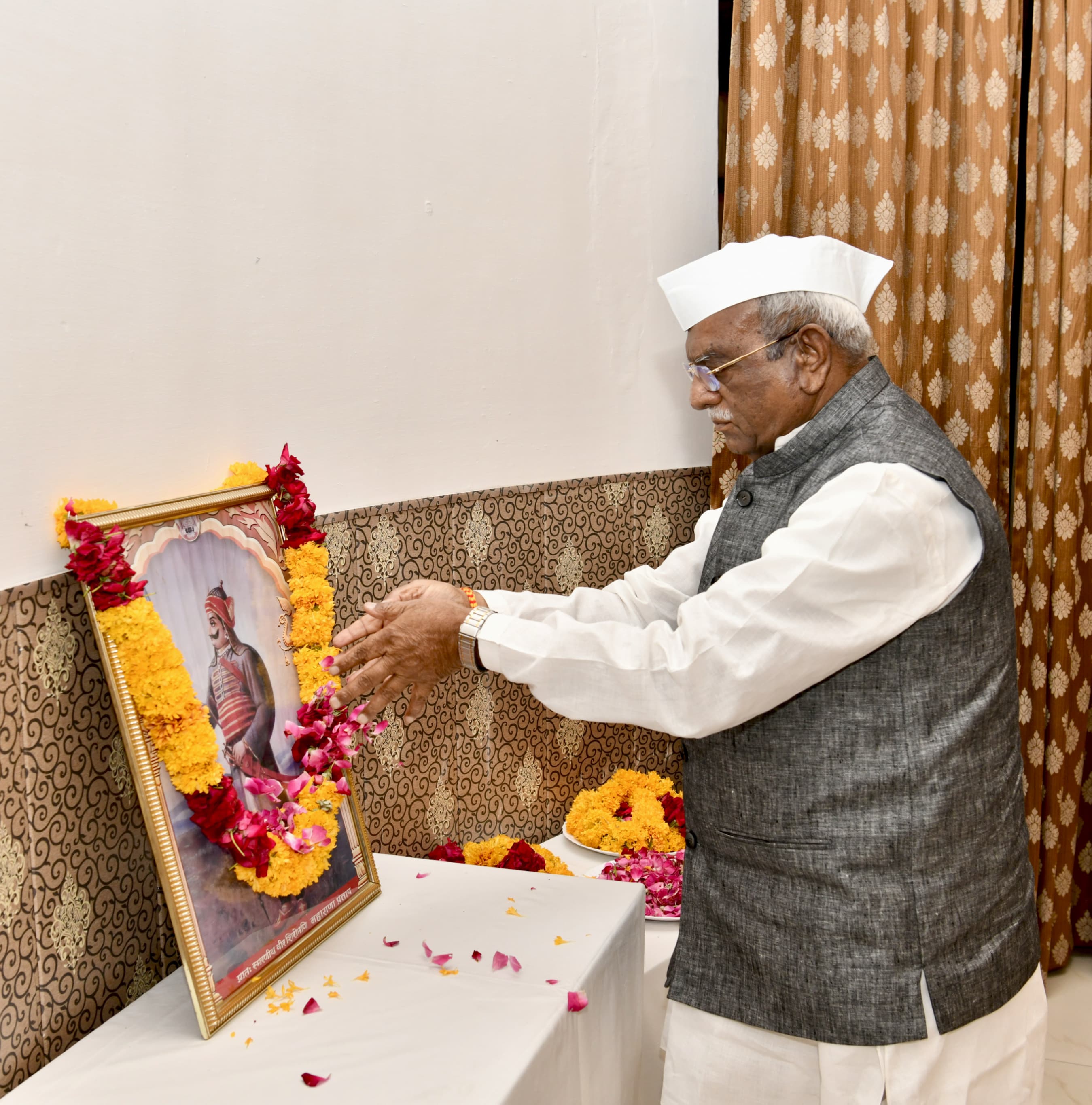 राज्यपाल श्री बागड़े ने किया महाराणा प्रताप को नमन