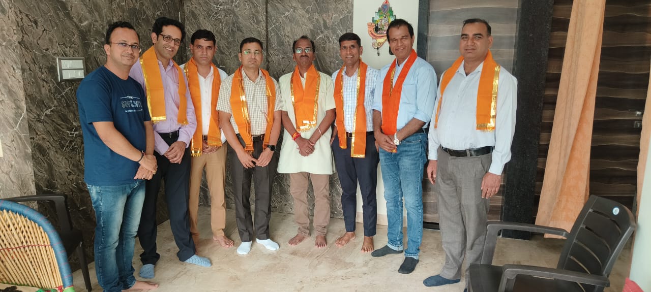 सांसद रावत व कार्यकर्ताओं ने किया स्वागत
