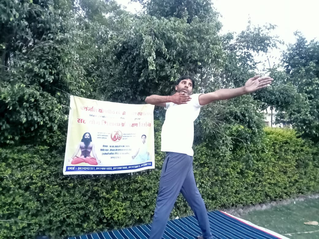 सुखमय जीवन जीने की पद्धति हैं योग" - योगीराज डांगी