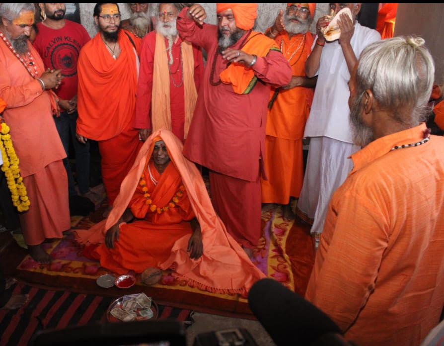 प्रयाग भारती महाराज का हुआ पंच गुरु संस्कार