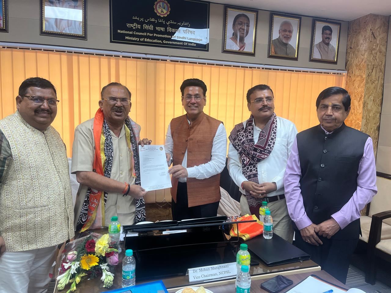 “Need to Inspire the Younger Generation Towards Sindhi Language and Heritage” – Shri Vasudev Devnani