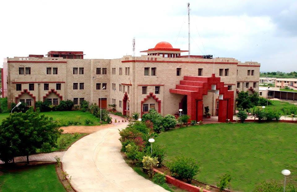 संगम यूनिवर्सिटी में करियर मार्गदर्शन की सुविधा विभिन्न सिटी ऑफिस में उपलब्ध