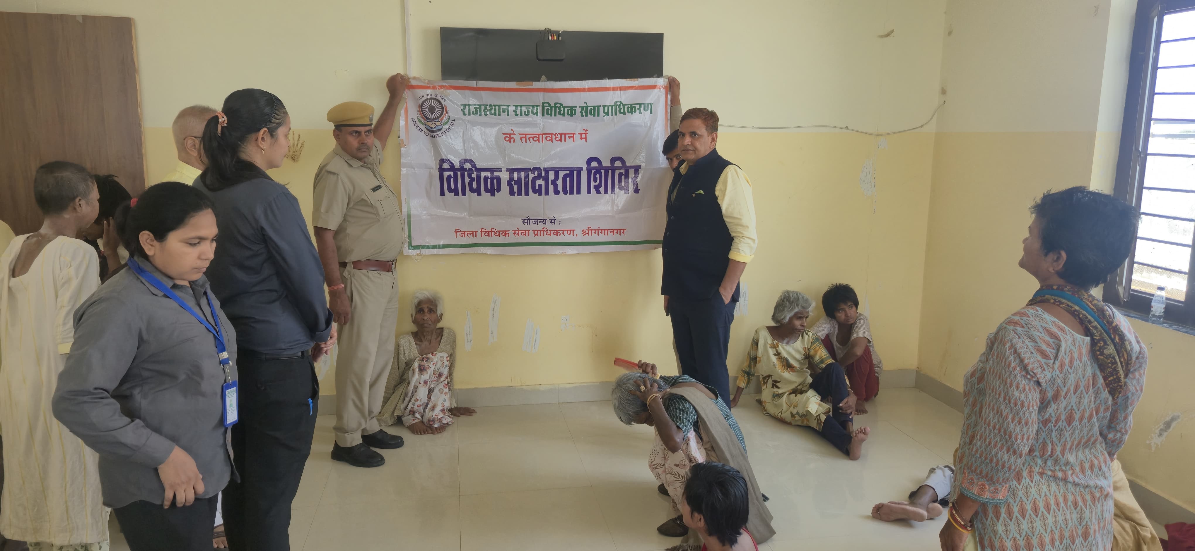 जिला एवं सैशन न्यायाधीश ने किया केन्द्रीय कारागृह का निरीक्षण