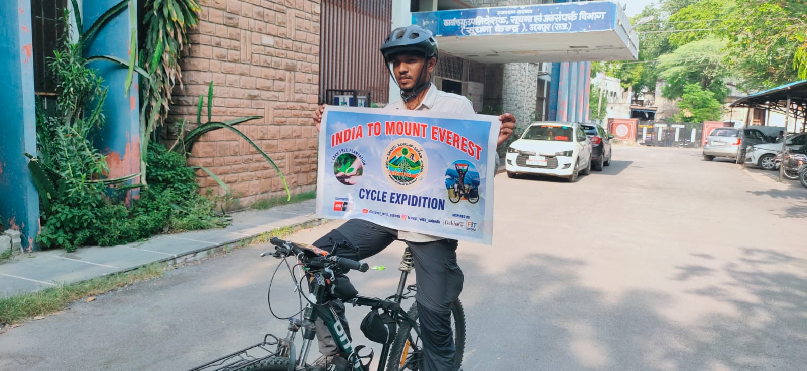 ###Subodh Pedals into Udaipur with a Green Dream