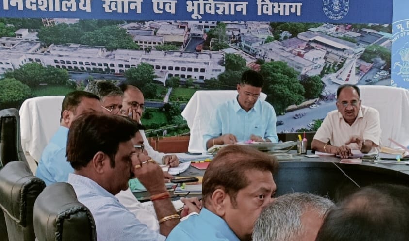 खान विभाग ने ढ़ाई माह में अर्जित किया 1670 करोड़ का राजस्व इसी अवधि में अर्जित अब तक सर्वाधिक राजस्व