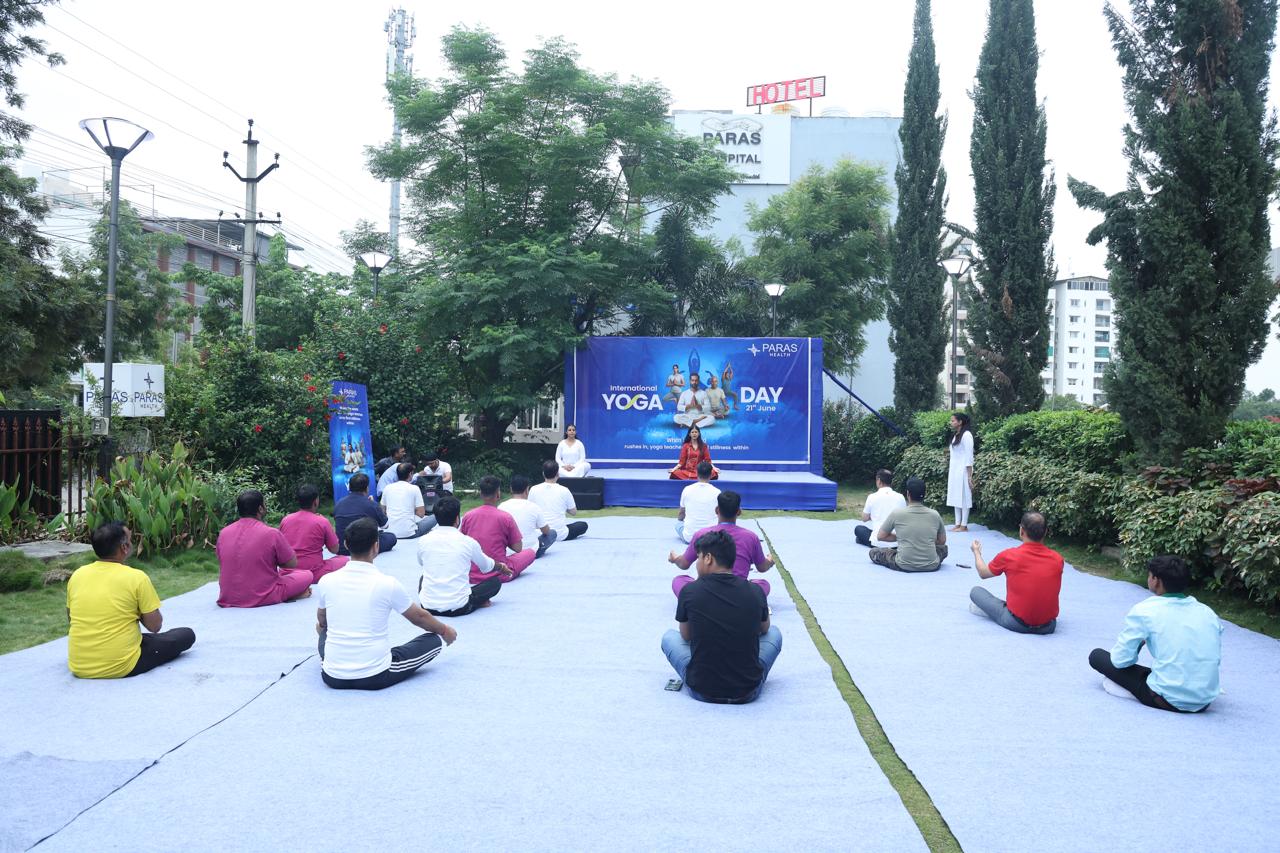 Paras Health Udaipur Organises Mass Yoga Session on International Yoga Day