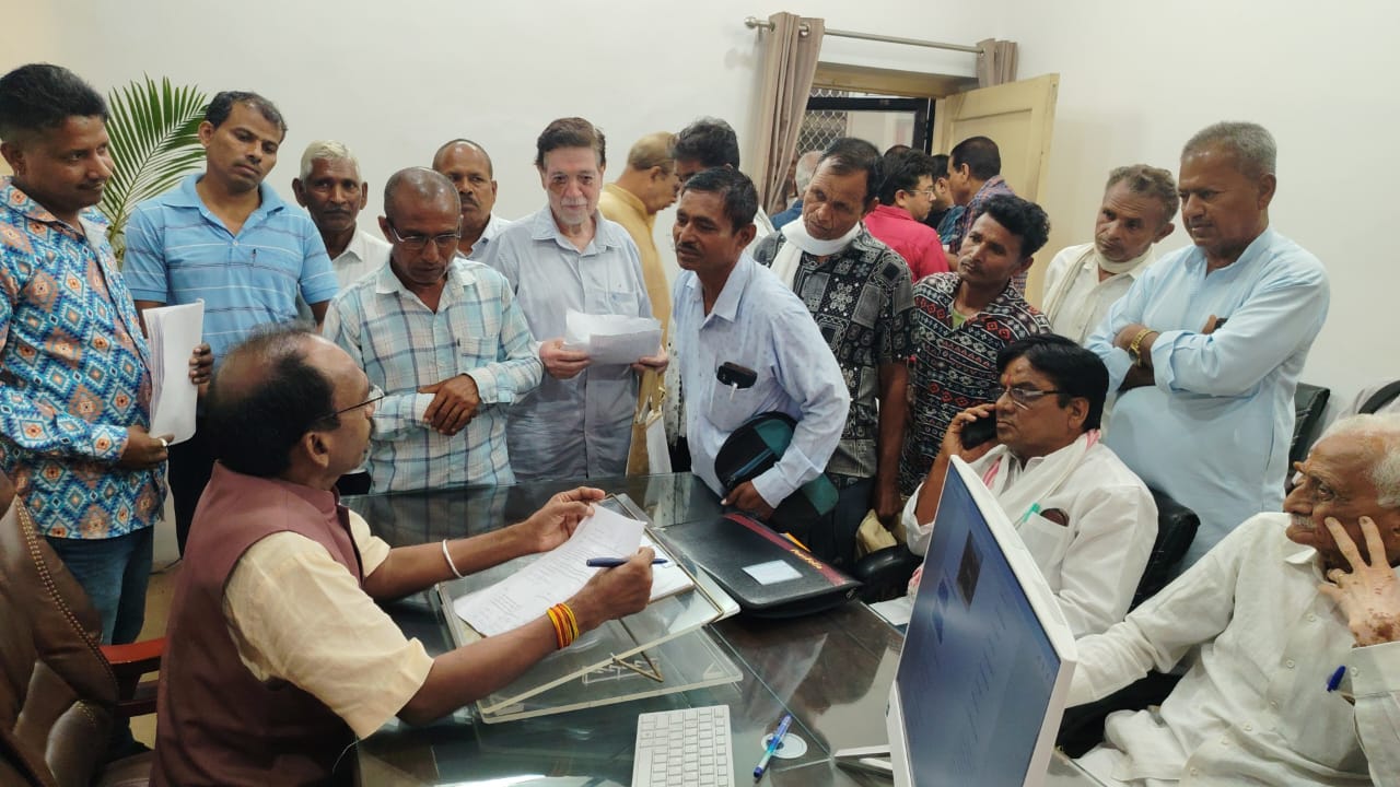 सांसद डॉ. रावत की जनसुनवाई में आए 80 से अधिक मामले, 20 से ज्यादा का मौके पर हुआ निस्तारण