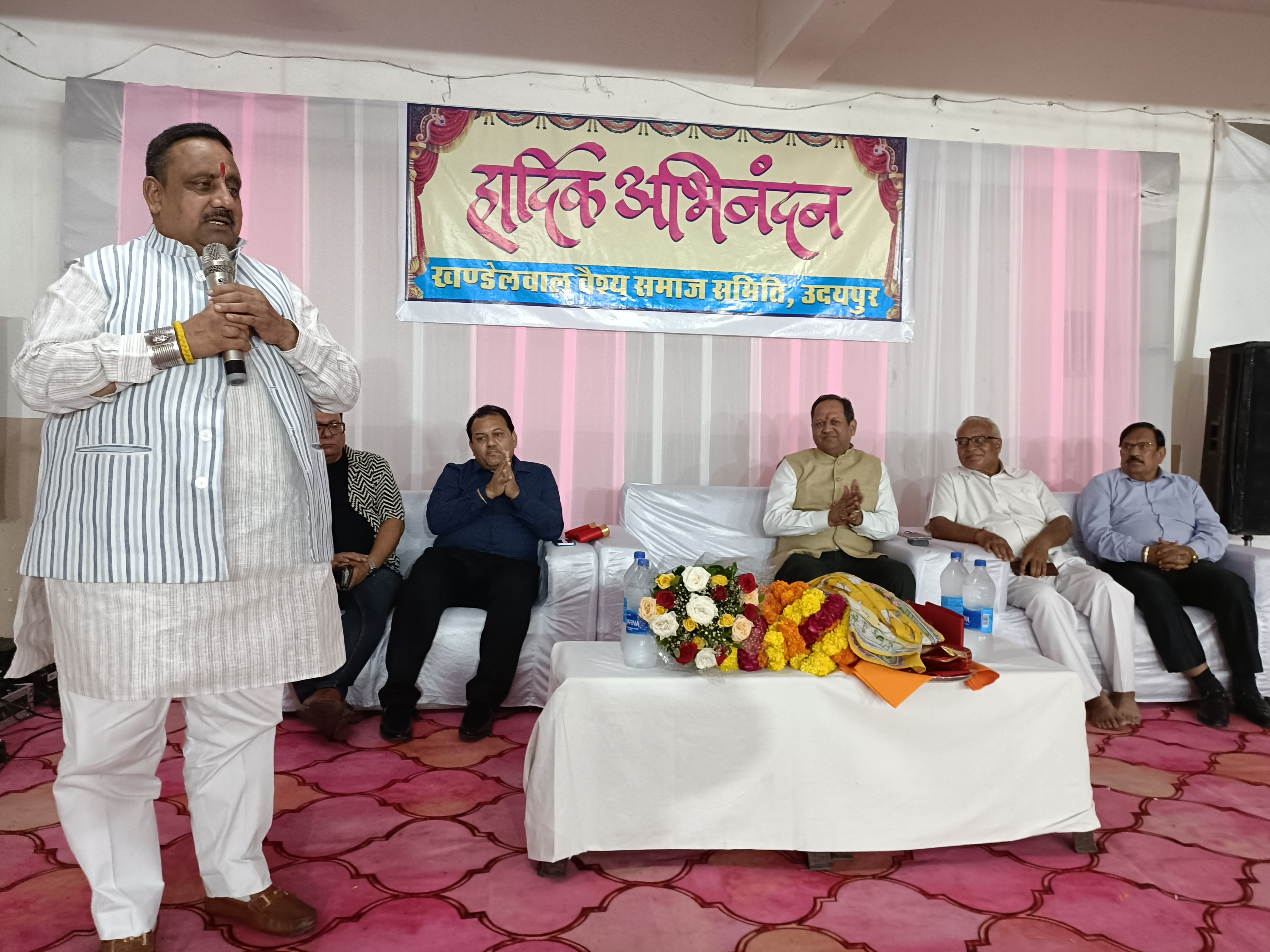 खण्डेलवाल वैश्य समाज समिति द्वारा सम्मान समारोह आयोजित