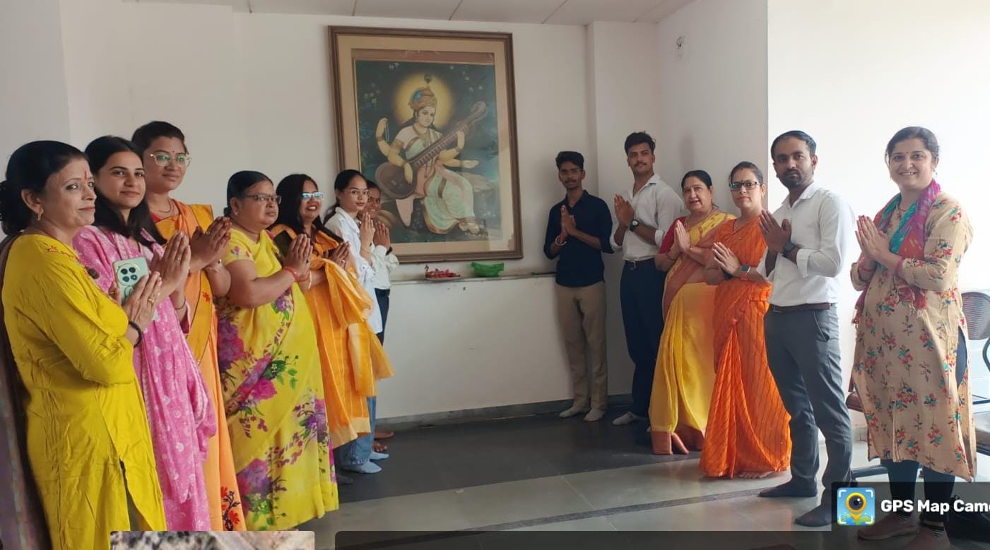गुरु पूर्णिमा पर शिक्षकों हुआ का सम्मान’