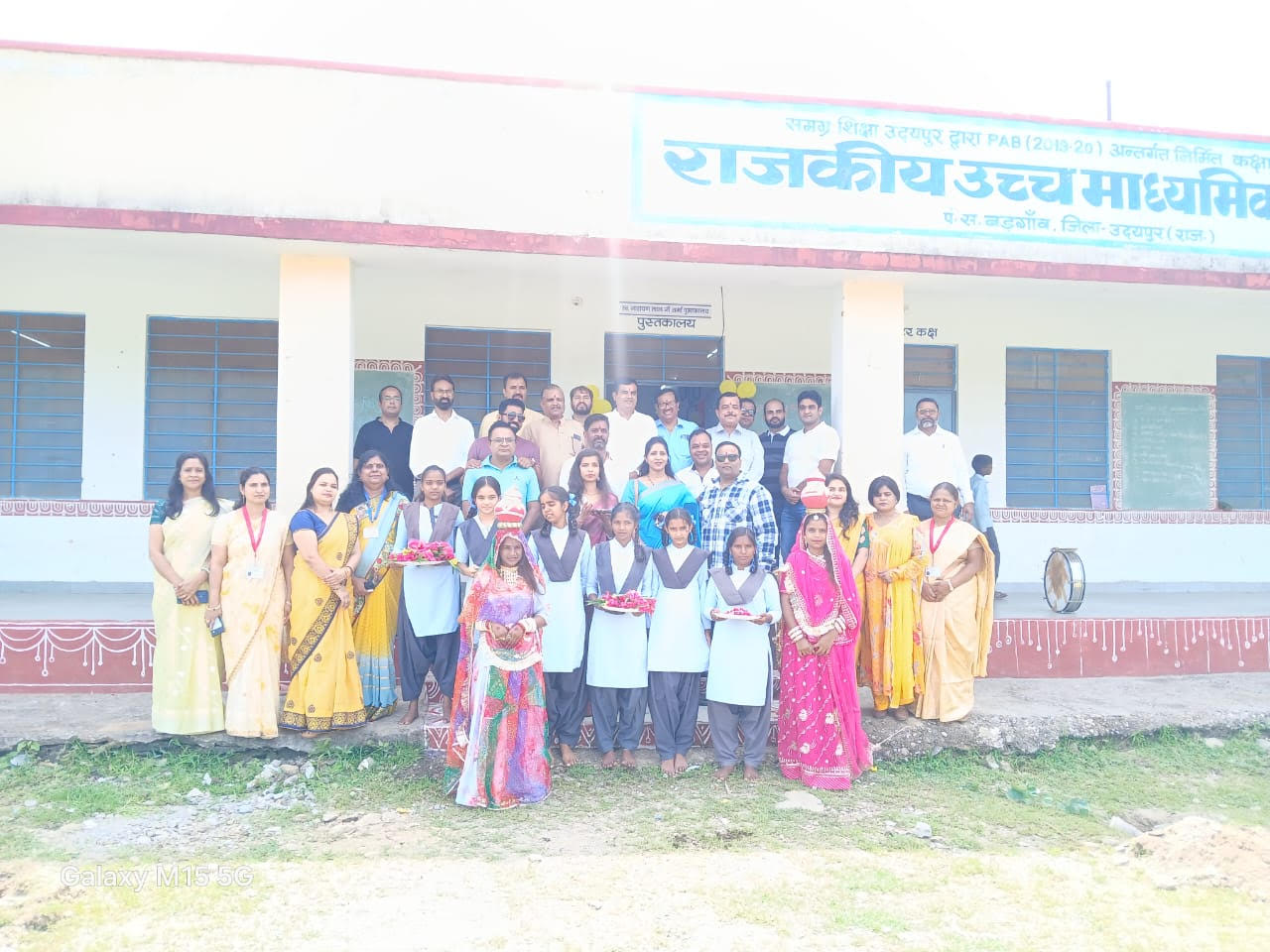 Batch of ’99 Fulfills Narayan Sir’s Dream with a Modern Library in Dhar