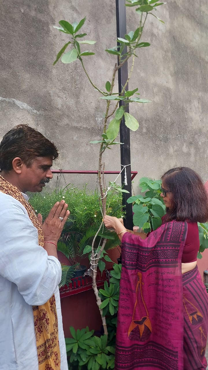 राष्ट्रीय स्वयंसेवक संघ की पर्यावरणीय पहल — "हरित घर दर्शन" कार्यक्रम में वृक्ष पूजन से हुई शुरुआत