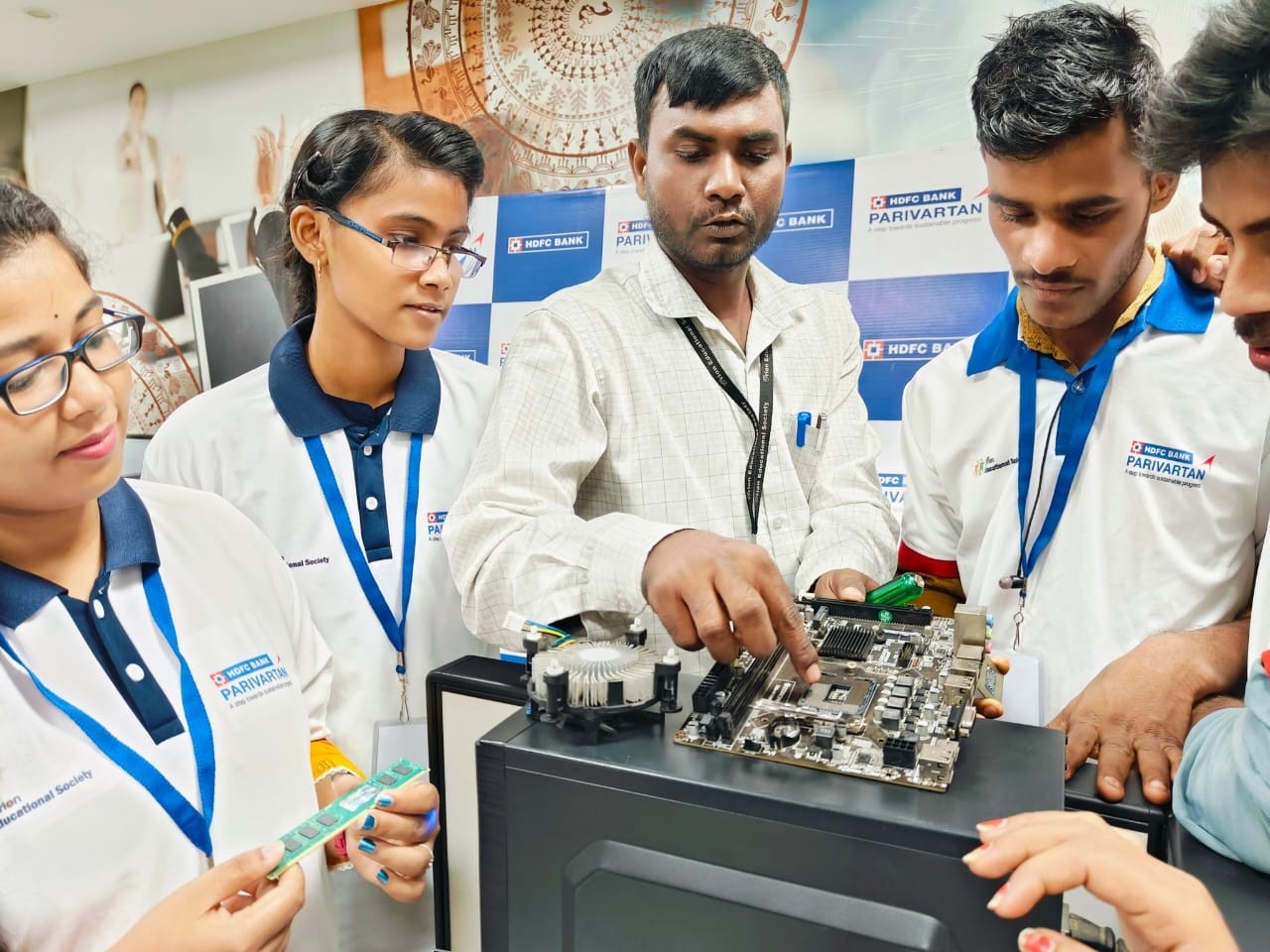 Over 7.2 Lakh youth trained through HDFC Bank Parivartan’s Skill Development and Livelihood Enhancement Programmes