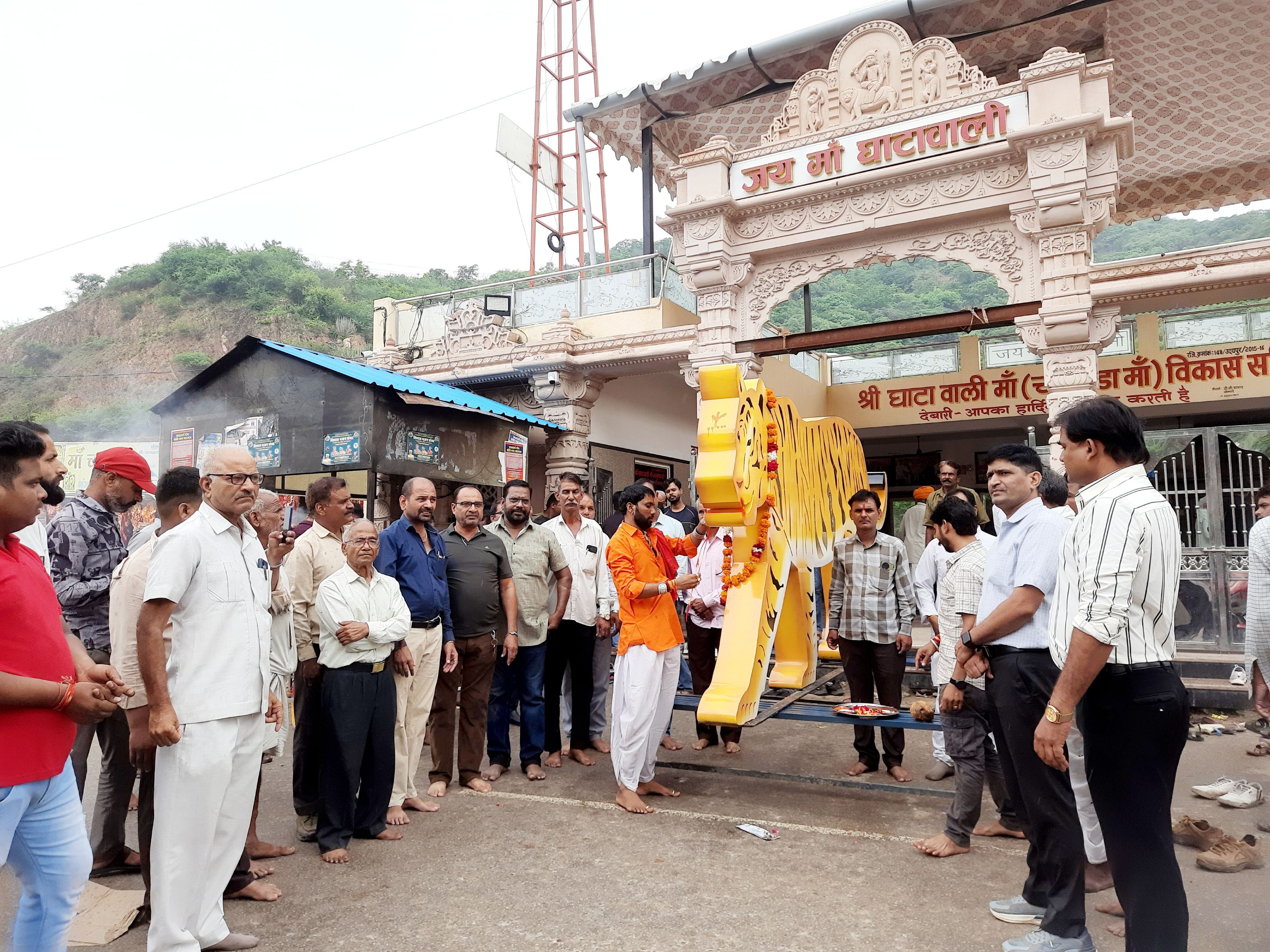 Gigantic Lion Idol Donated at Ghatawali Mata Temple, Debari