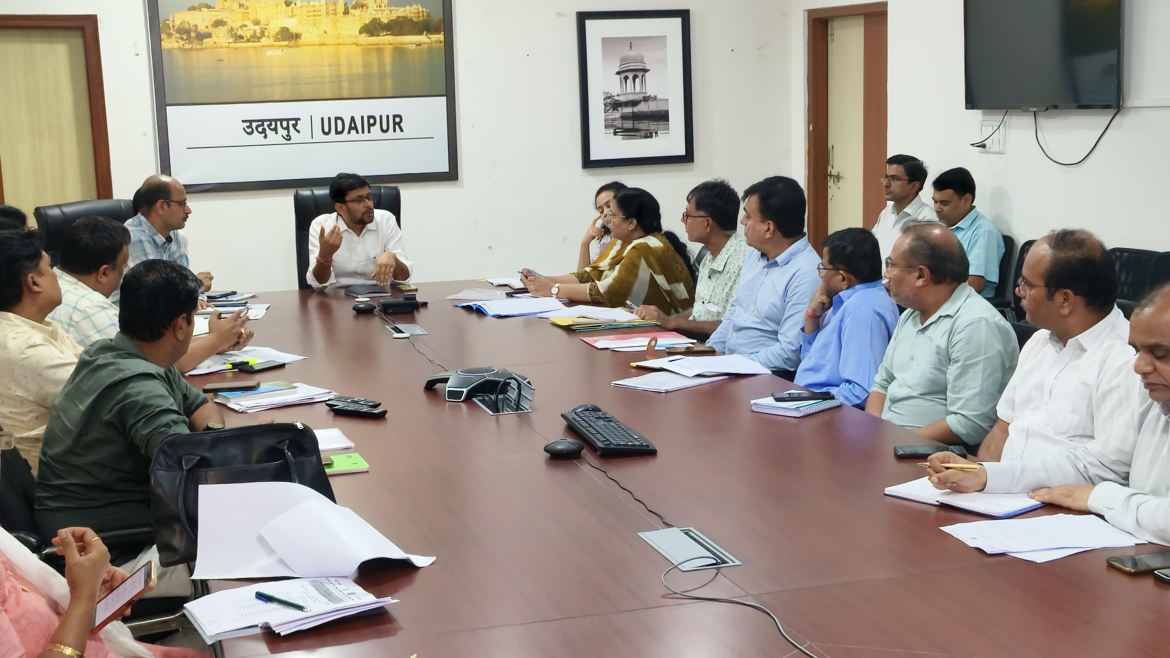 सहकार एवं रोजगार उत्सव में शामिल होंगे उदयुपर जिले के लाभार्थी -जिला कलक्टर ने तैयारियों की समीक्षा की