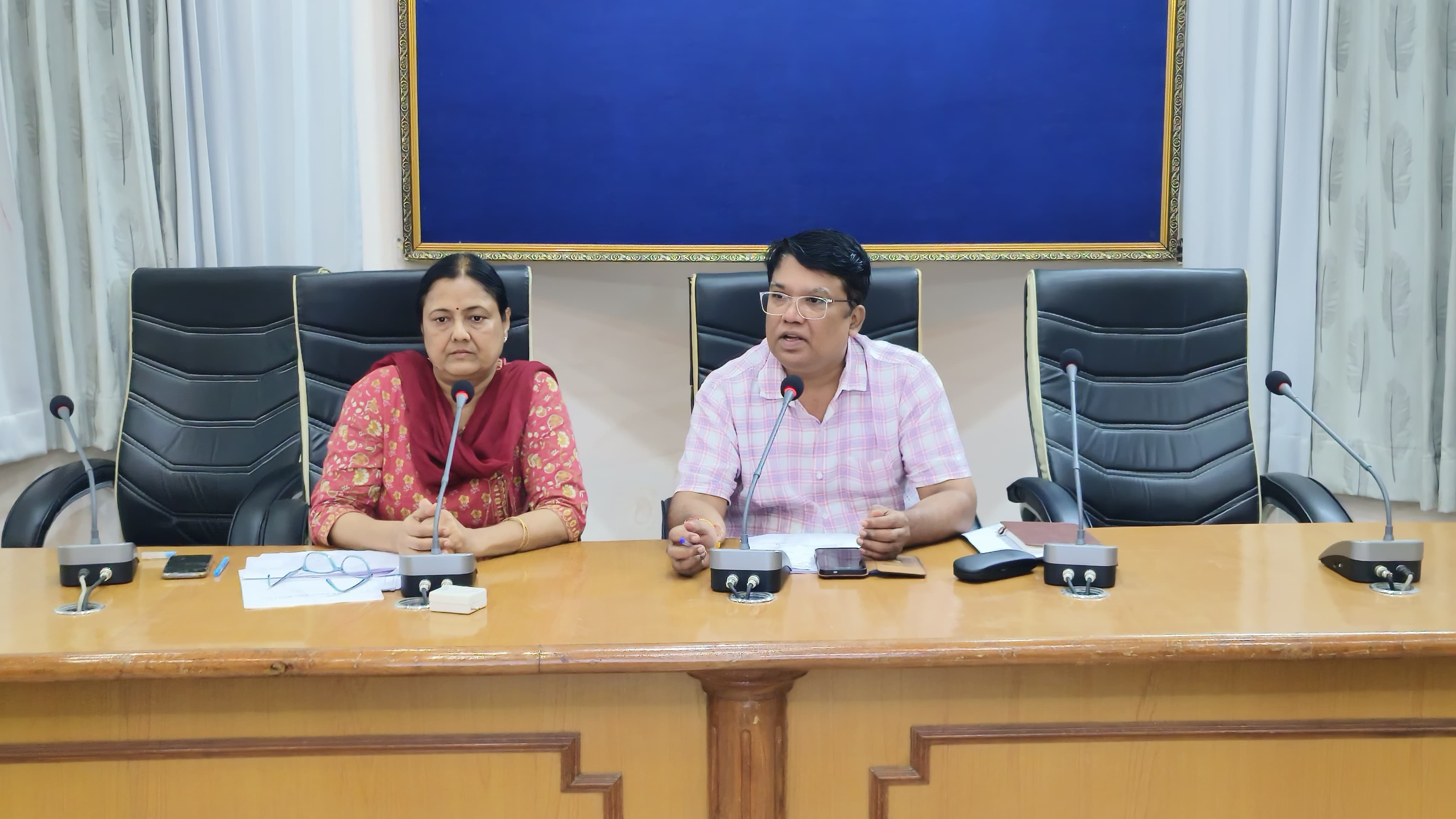 अस्पताल आने वाले रोगियों के लिए करें समुचित व्यवस्थाएं, मौसमी बीमारियों से निपटने पर करें विशेष फोकस - सीएमएचओ