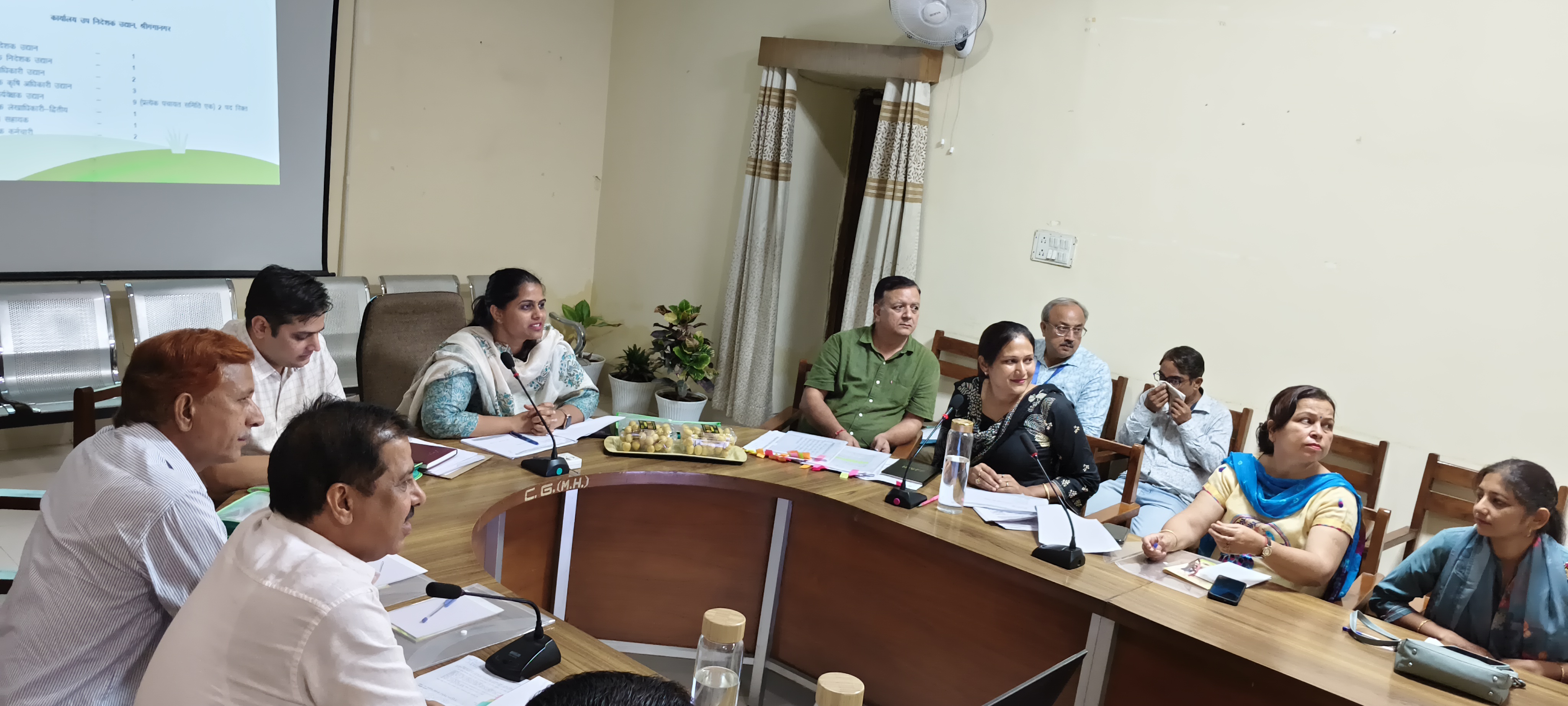 निर्धारित समयावधि में पूर्ण किये जायें विभागीय योजनाओं के लक्ष्य