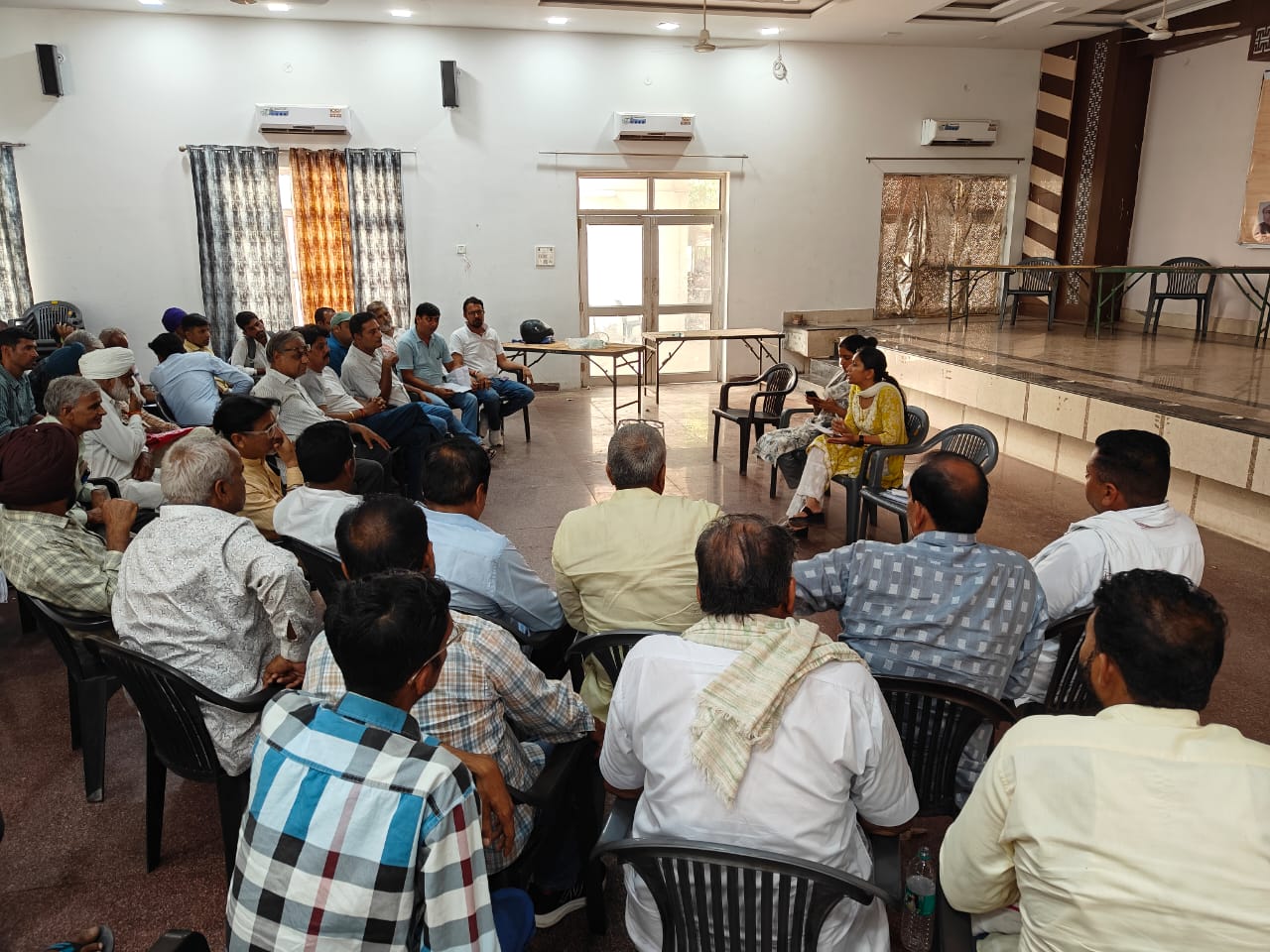 गिव अप अभियान के तहत राशन डीलर्स की बैठक आयोजित