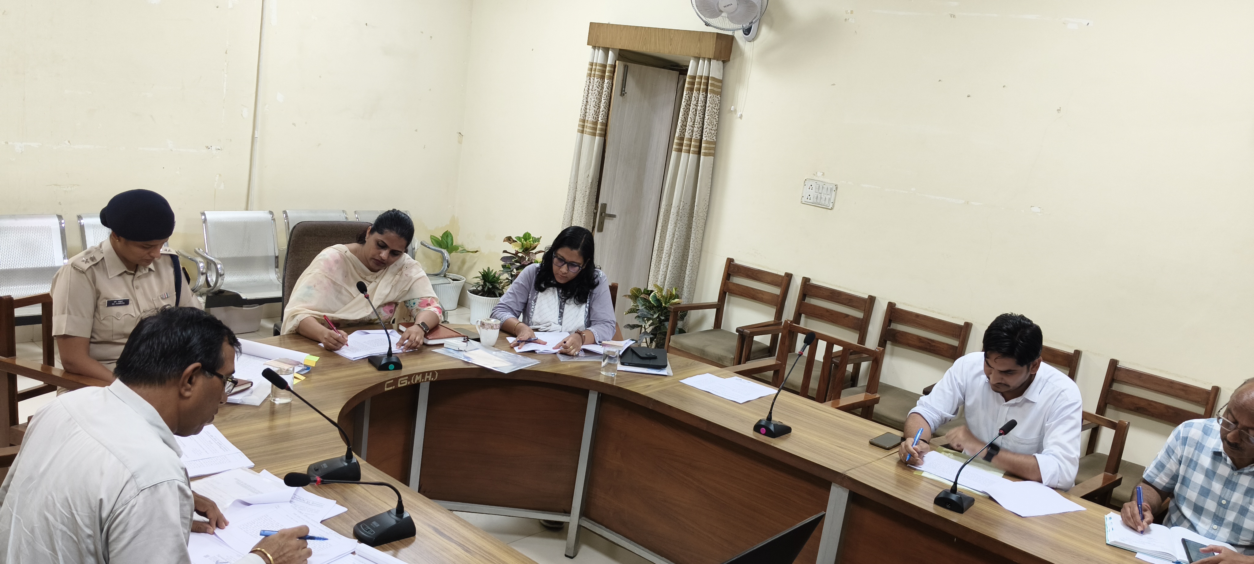 जिले में सड़क हादसों की रोकथाम के लिए प्रभावी कार्ययोजना बनाकर सुनिश्चित करें कार्रवाई
