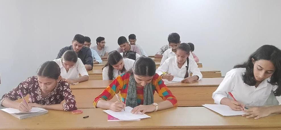 Slogan Competition Held at Aishwarya College on Dr. A.P.J. Abdul Kalam's Death Anniversary