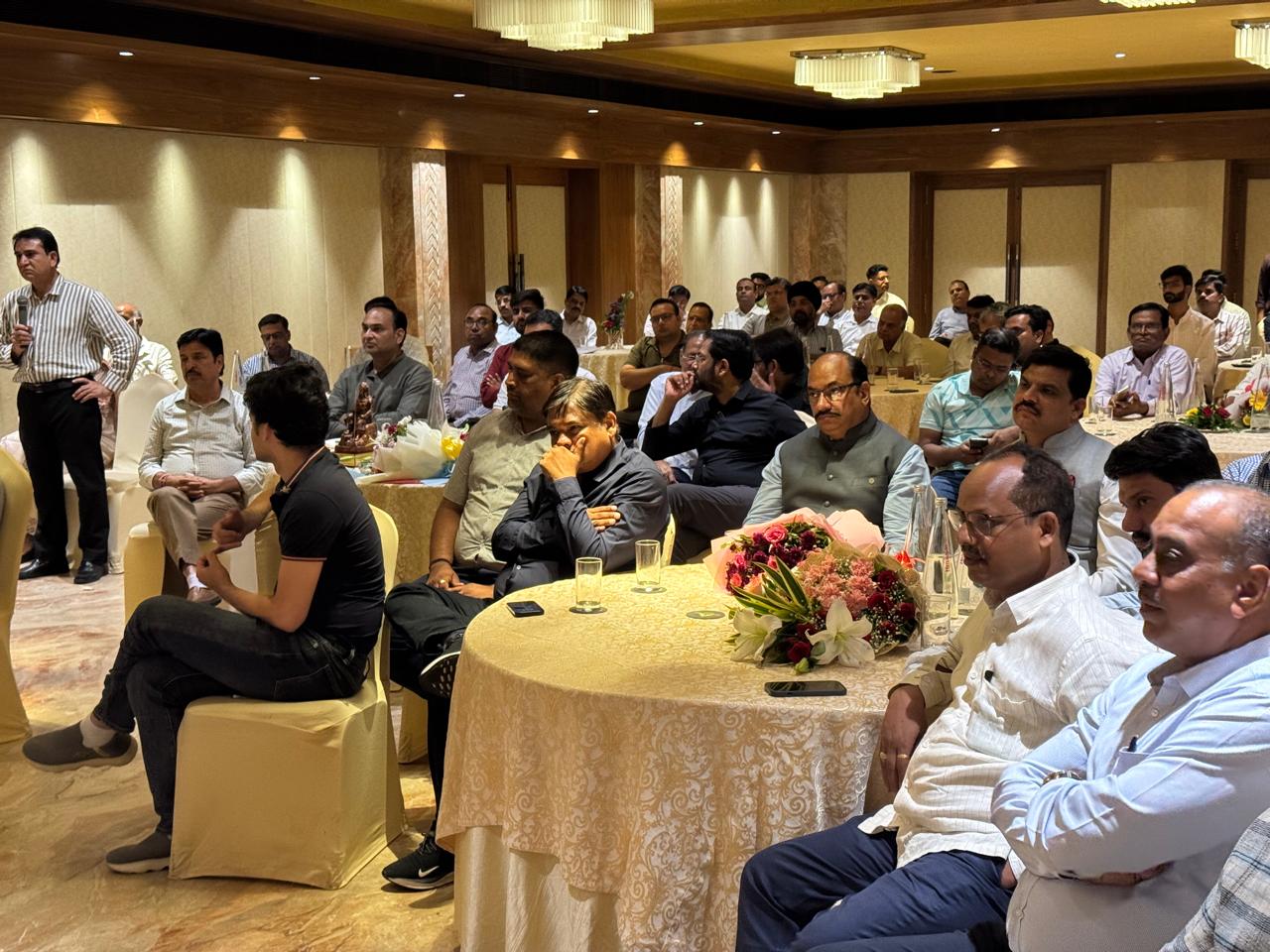 Chairman of State Pollution Control Board Engages with Industrial Associations