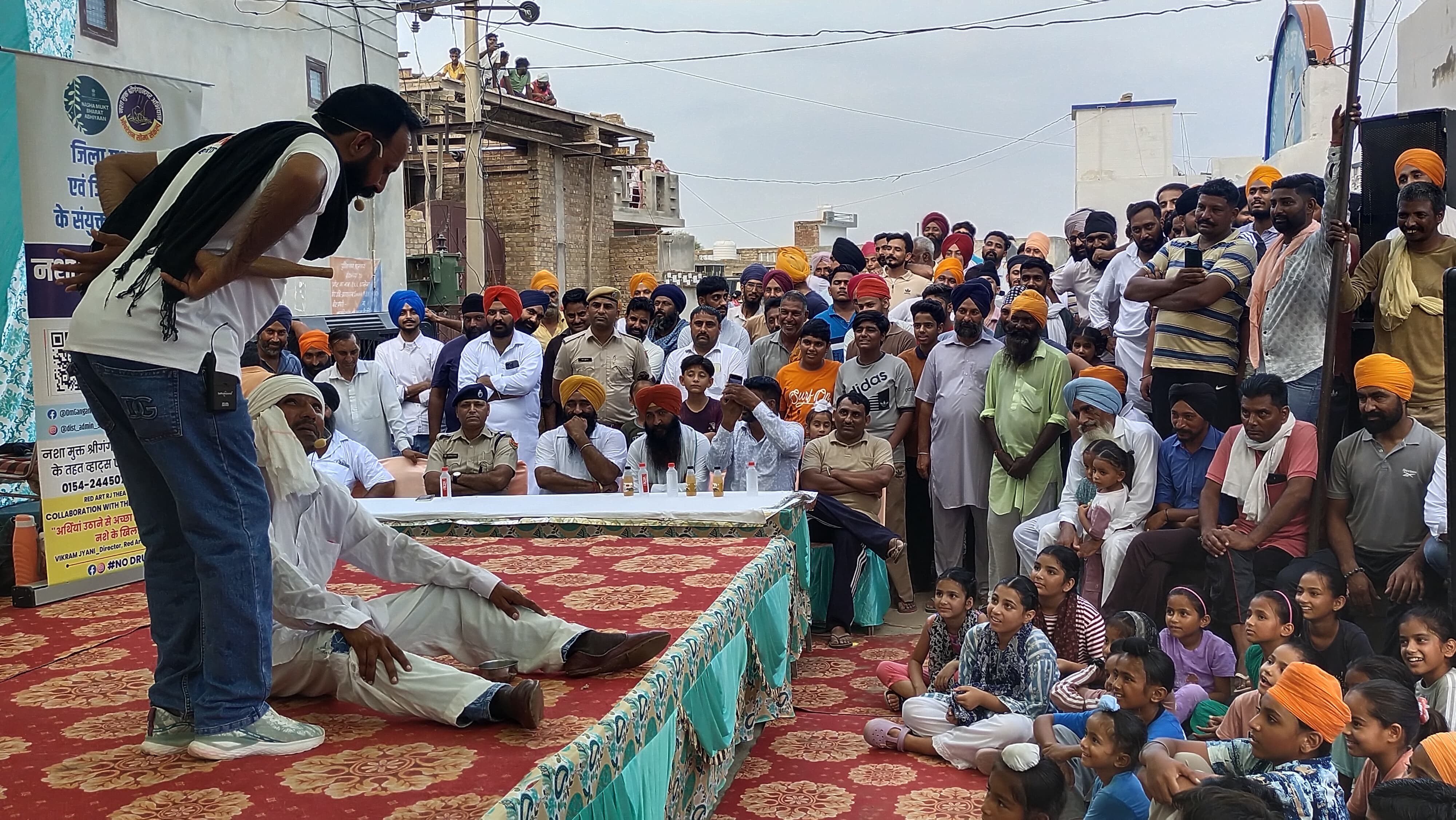 धालेवाला में नाटक के माध्यम से दिया नशा मुक्ति का संदेश