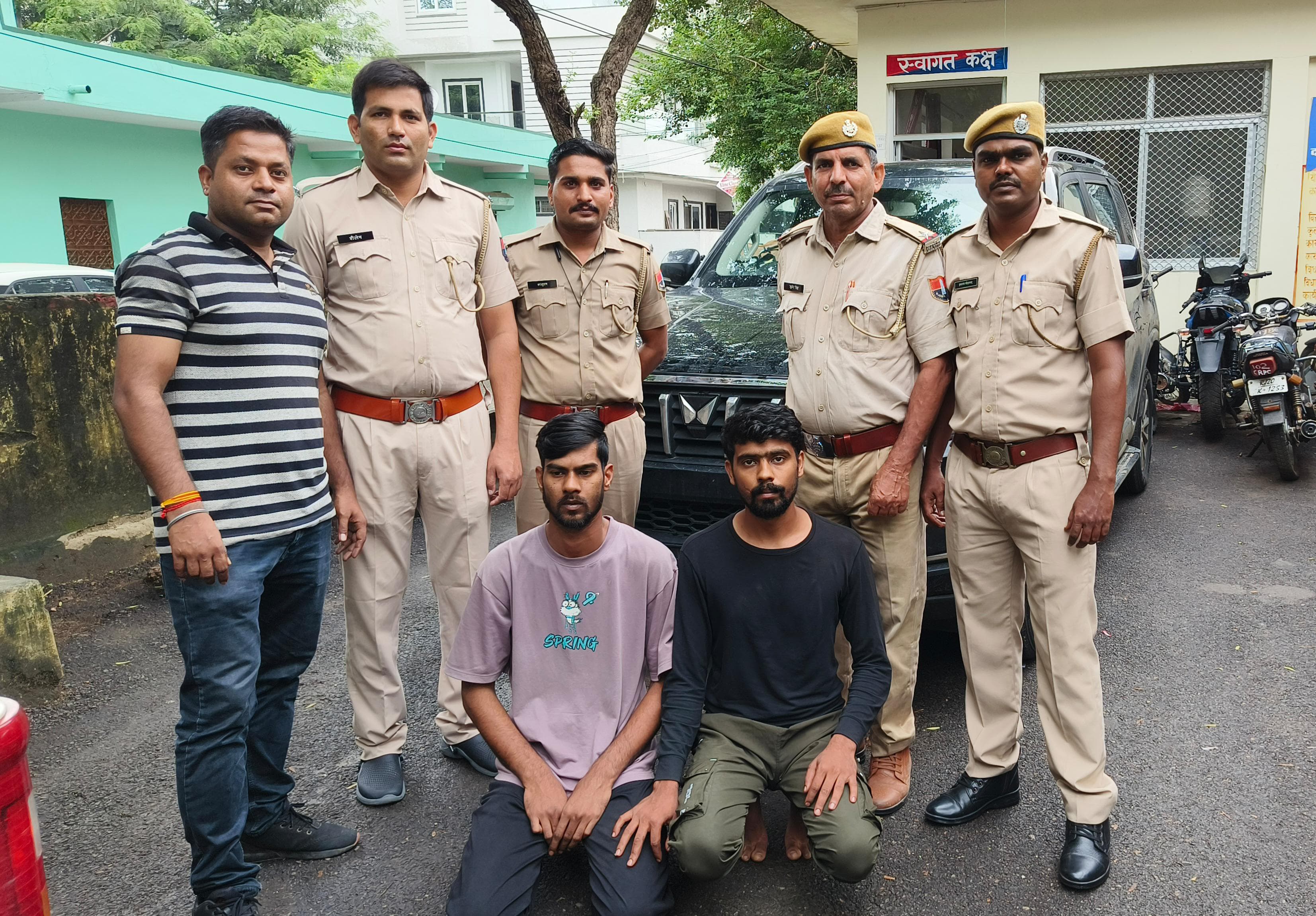 CI Mukesh Meena Nabs Two Kidnappers; Scorpio Car Used in Crime Seized