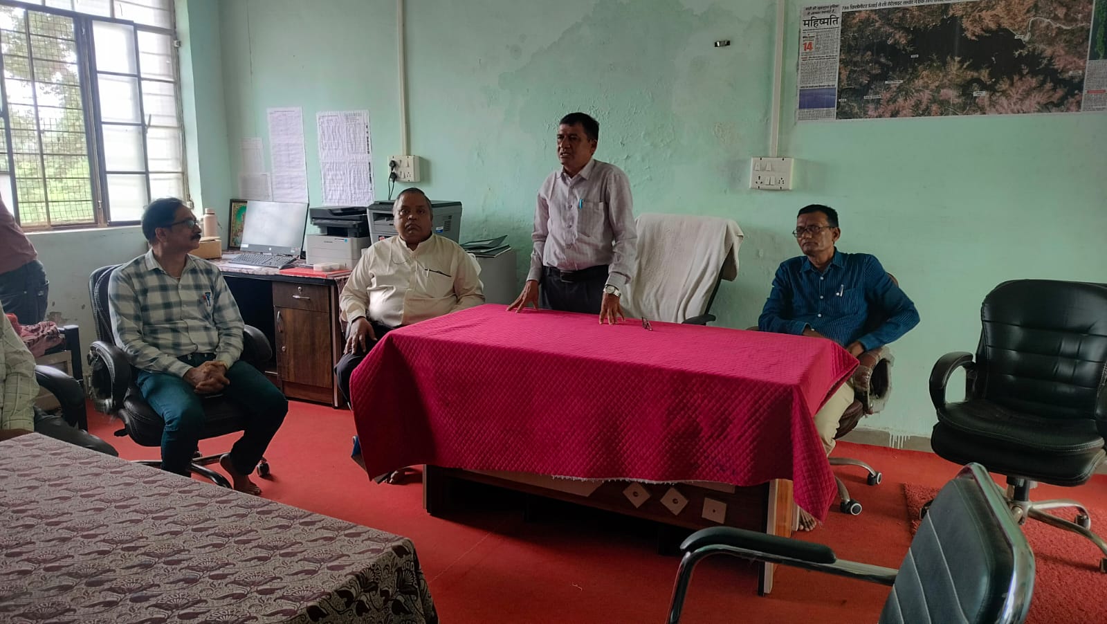जर्जर शाला भवनों को प्रतिबंधित कर विद्यार्थियो के लिए वर्जित करें:-सीबीईओ बामनिया घाटोल*