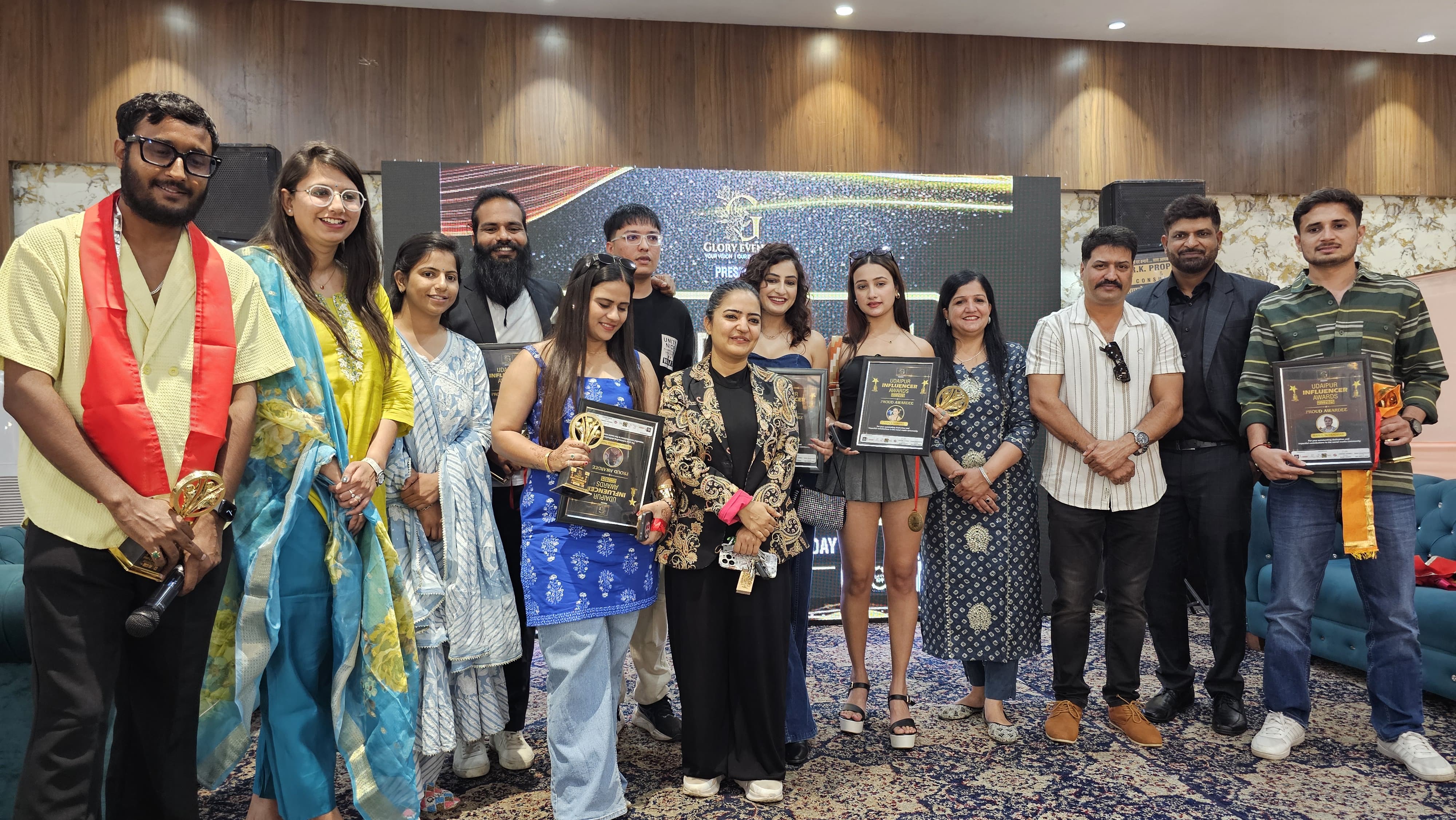 उदयपुर इंफ्लुएंसर अवार्ड का आयोजन, 38 इंफ्लुएंसर सम्मानित