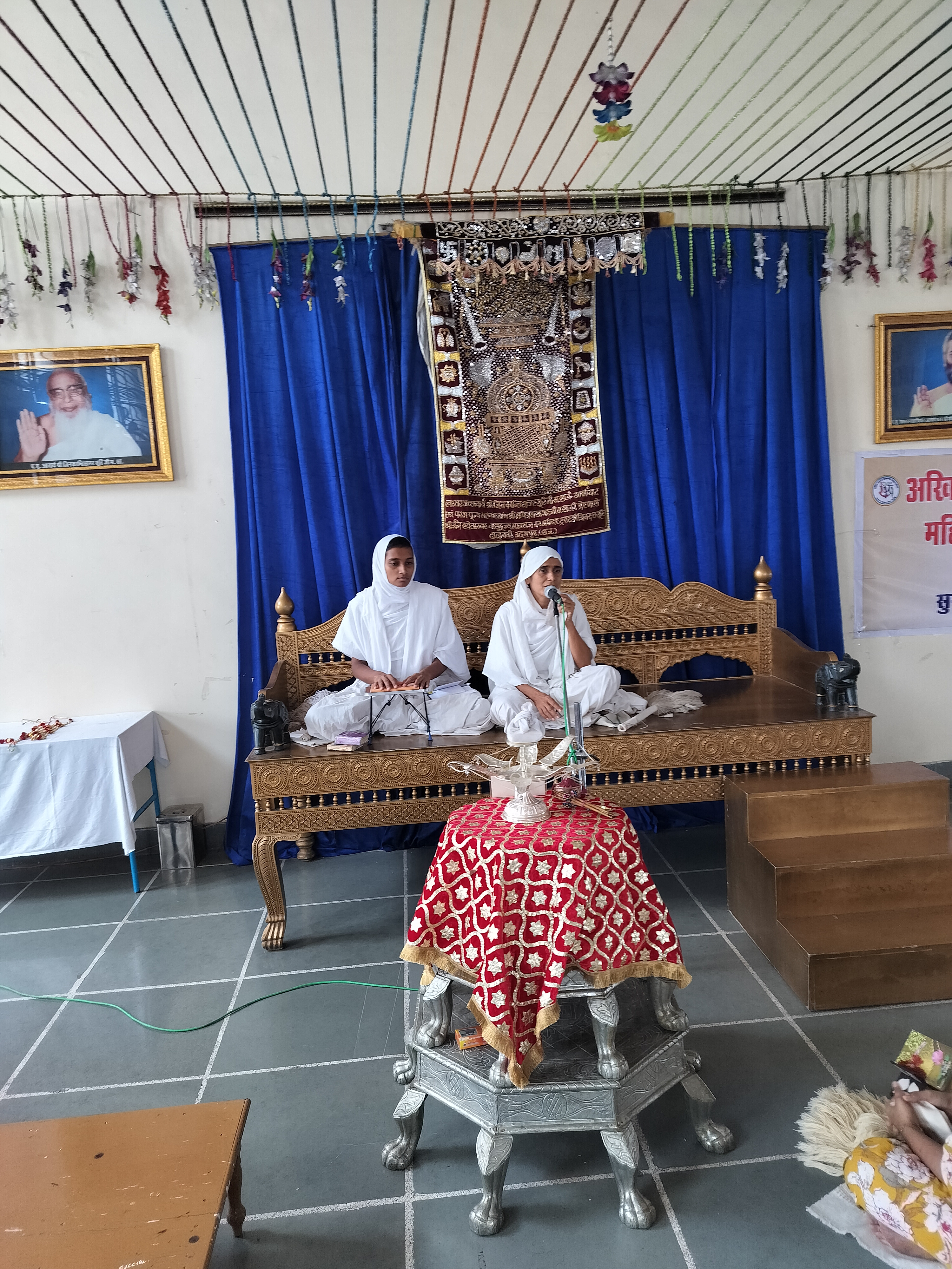 जिस दिन आपका मन खुश हो तब मान लेना कि ऊपर लोक में किसी न किसी भगवान का कल्याणक मनाया जा रहा :विरलप्रभाश्री