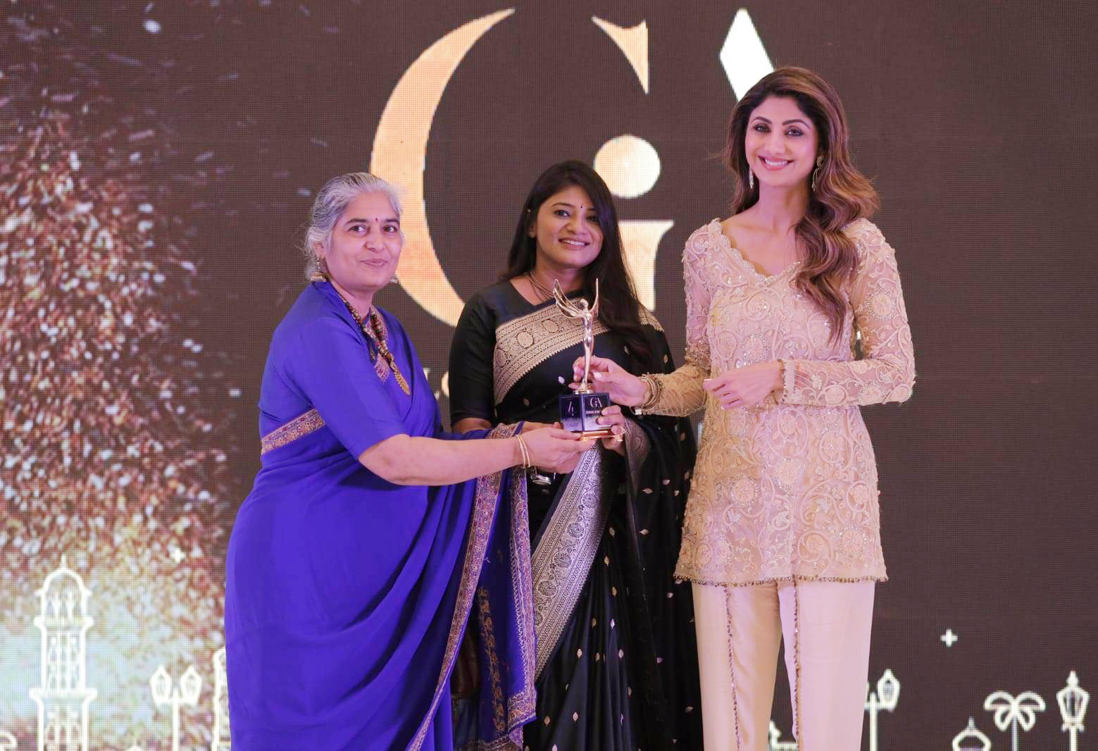 Dr. Preeti Sharma Honored as the “Best and Most Trusted Doctor in Mental Health” at Global Icon Awards 2025
