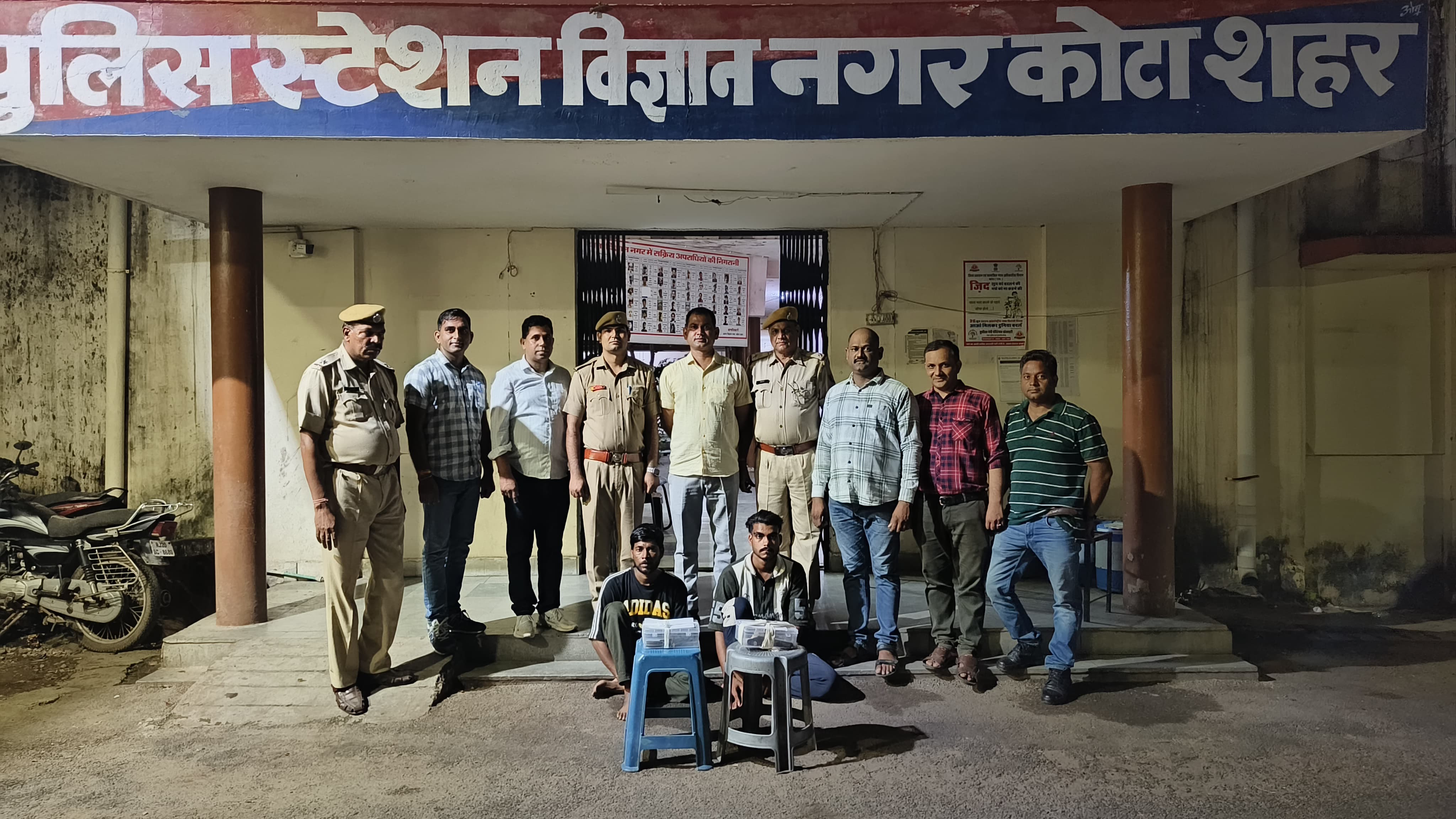 सीआई मुकेश मीणा ने अवैध हथियारों के खिलाफ चलाया अभियान , देसी पिस्टल सहित दो आरोपी गिरफ्तार