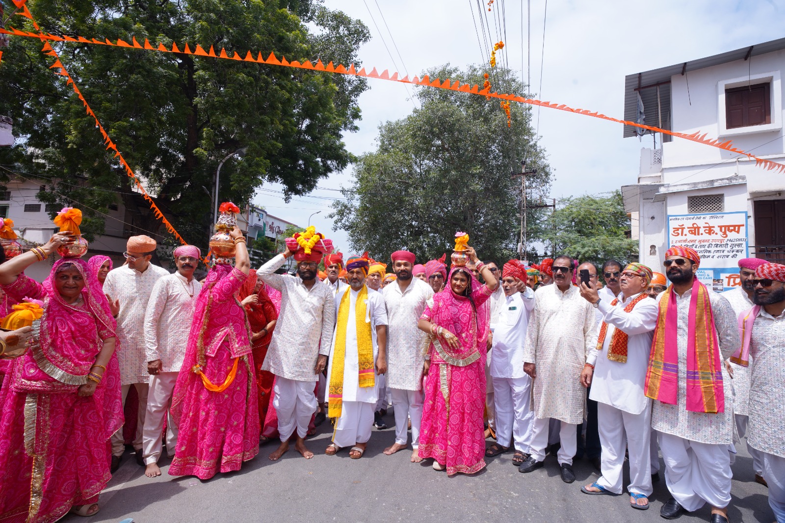कलश यात्रा के साथ ही 7 दिवसीय श्रीमद्भागवत कथा महोत्सव प्रारम्भ  