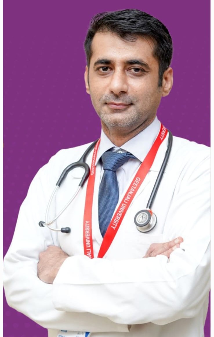 गीतांजली हॉस्पिटल के डॉ. निशांत अश्वनी ने MRCP (Neurology) UK परीक्षा में सफलता पाकर न्यूरोलॉजी में वैश्विक मान्यता प्राप्त की