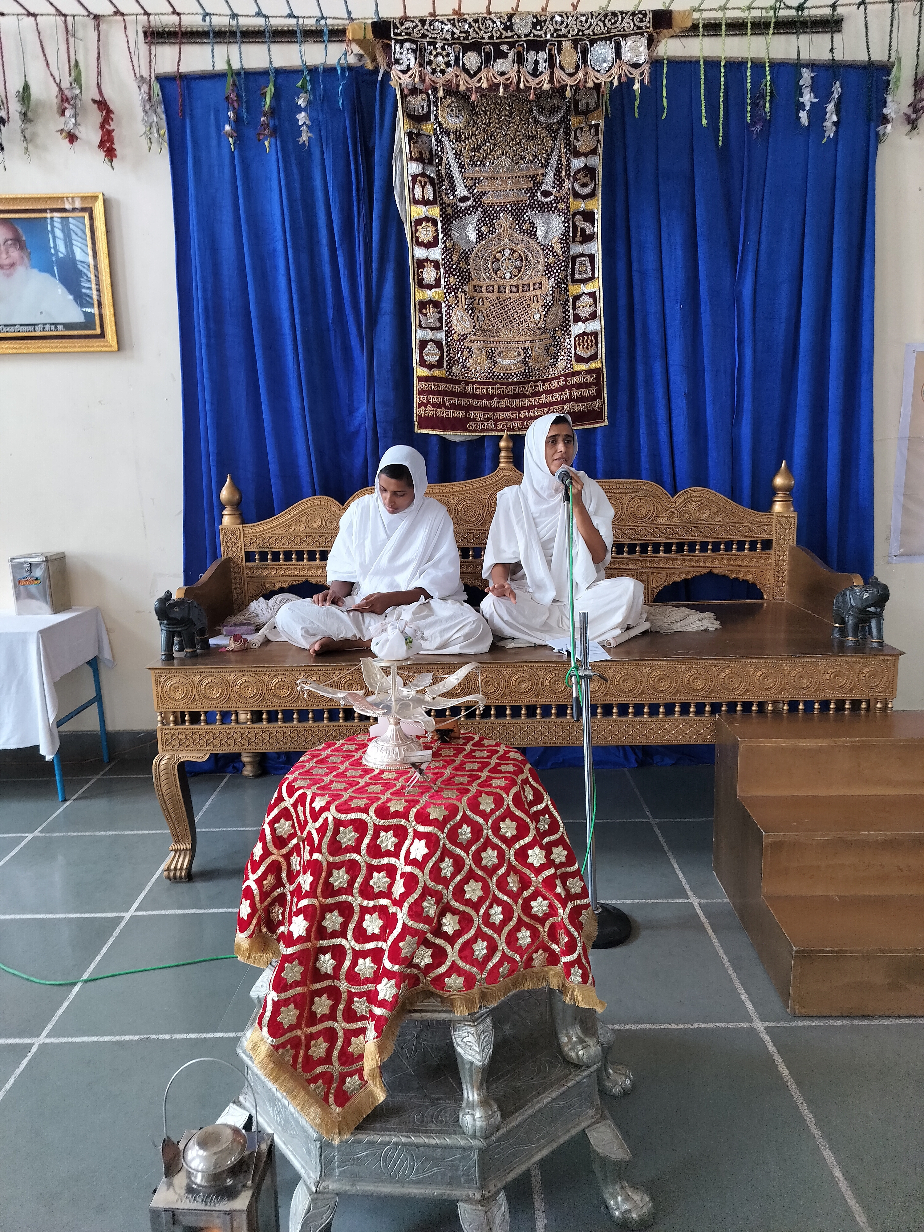 देश में बनी उन वस्तुओं को अपनायें जिसमें भारतीय पसीना बहा होः कृतार्थप्रभाश्री