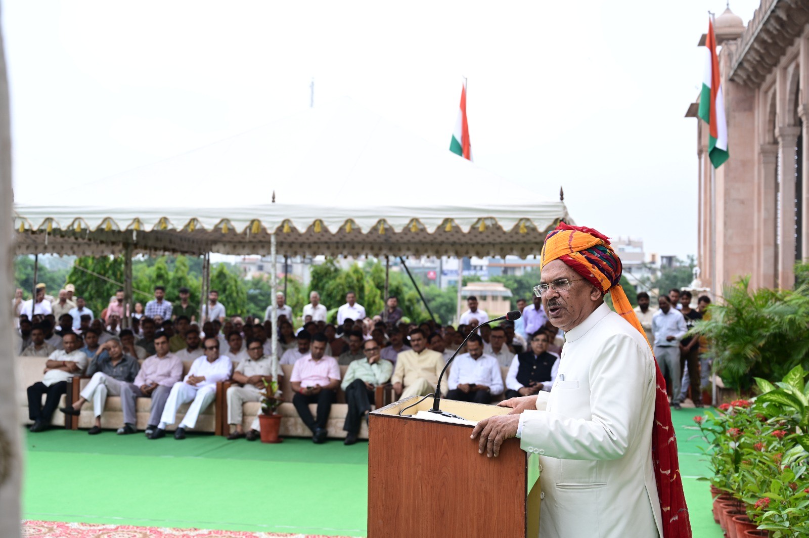 79वें स्वतंत्रता दिवस पर विधानसभाध्यक्ष वासुदेव देवनानी ने विधानसभा भवन जयपुर में किया ध्वजारोहण