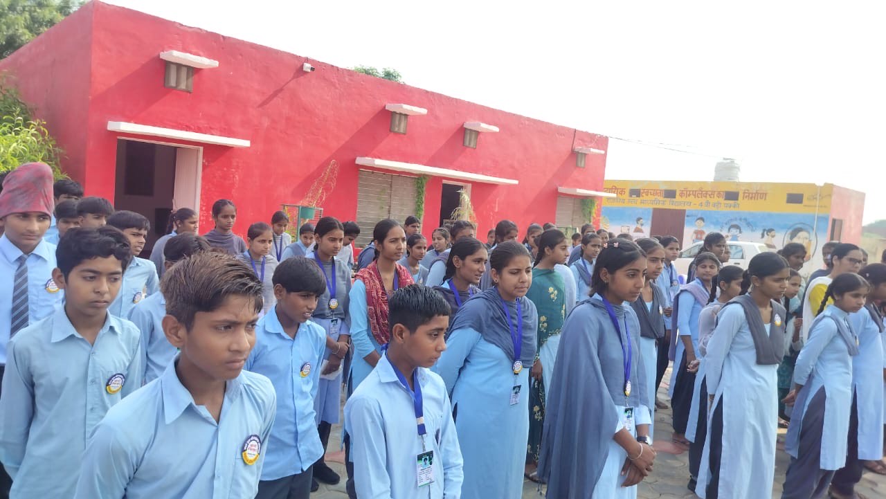 फ़तूही, मदेरा, खाटलबाना, कोनी व रोहिड़ावाली के विद्यालयों में नशा मुक्ति सुरक्षा कवच वितरित